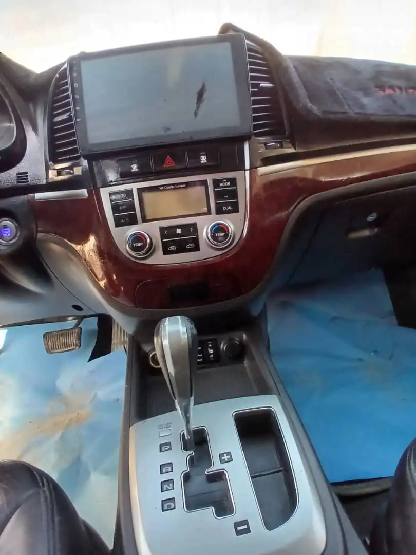 kilometrage car sale hyundai santa fe evgt suv used 2011 aleppo lu image