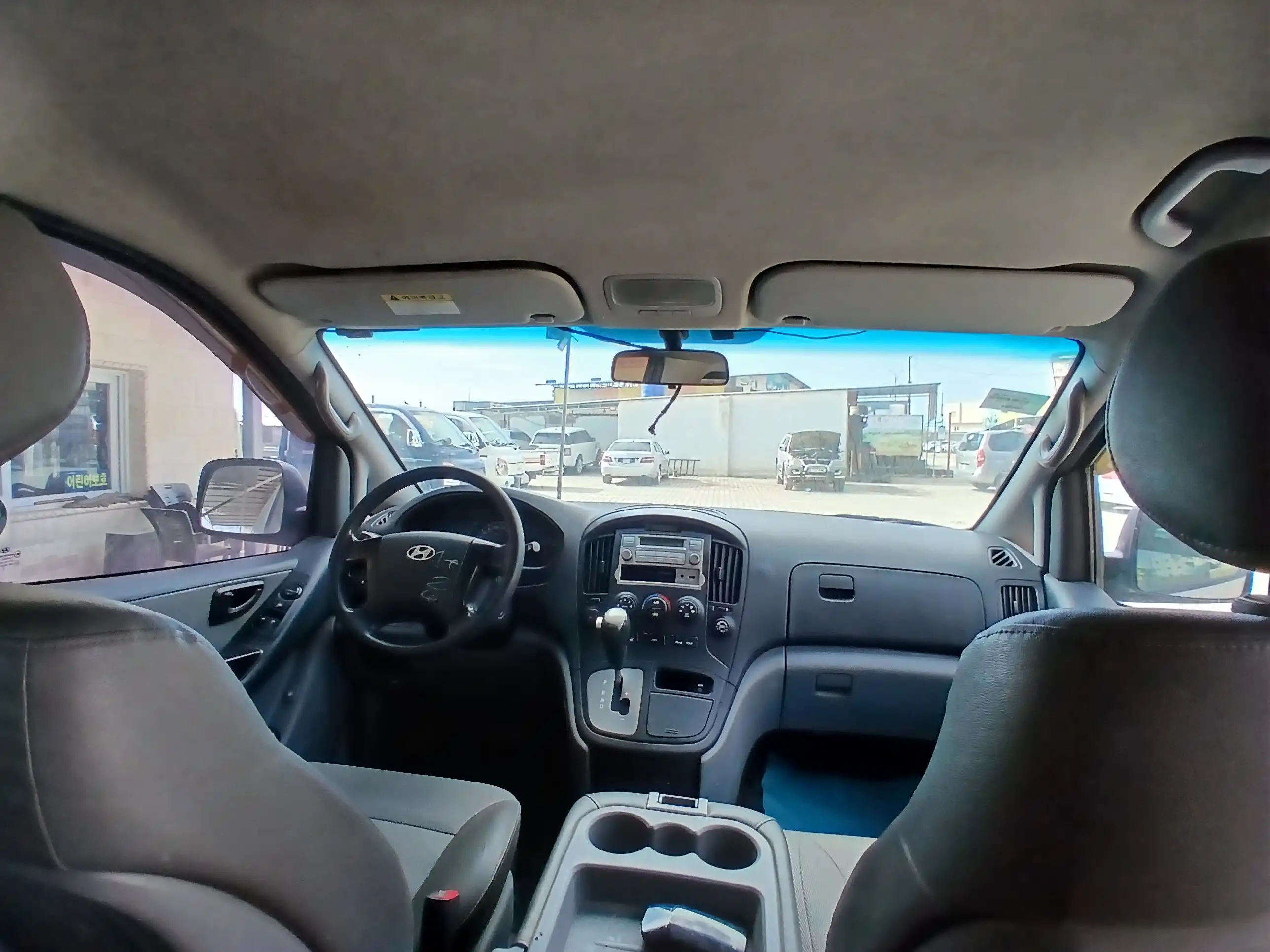 kilometrage car sale hyundai grand starex cvx van used 2010 aleppo hj image