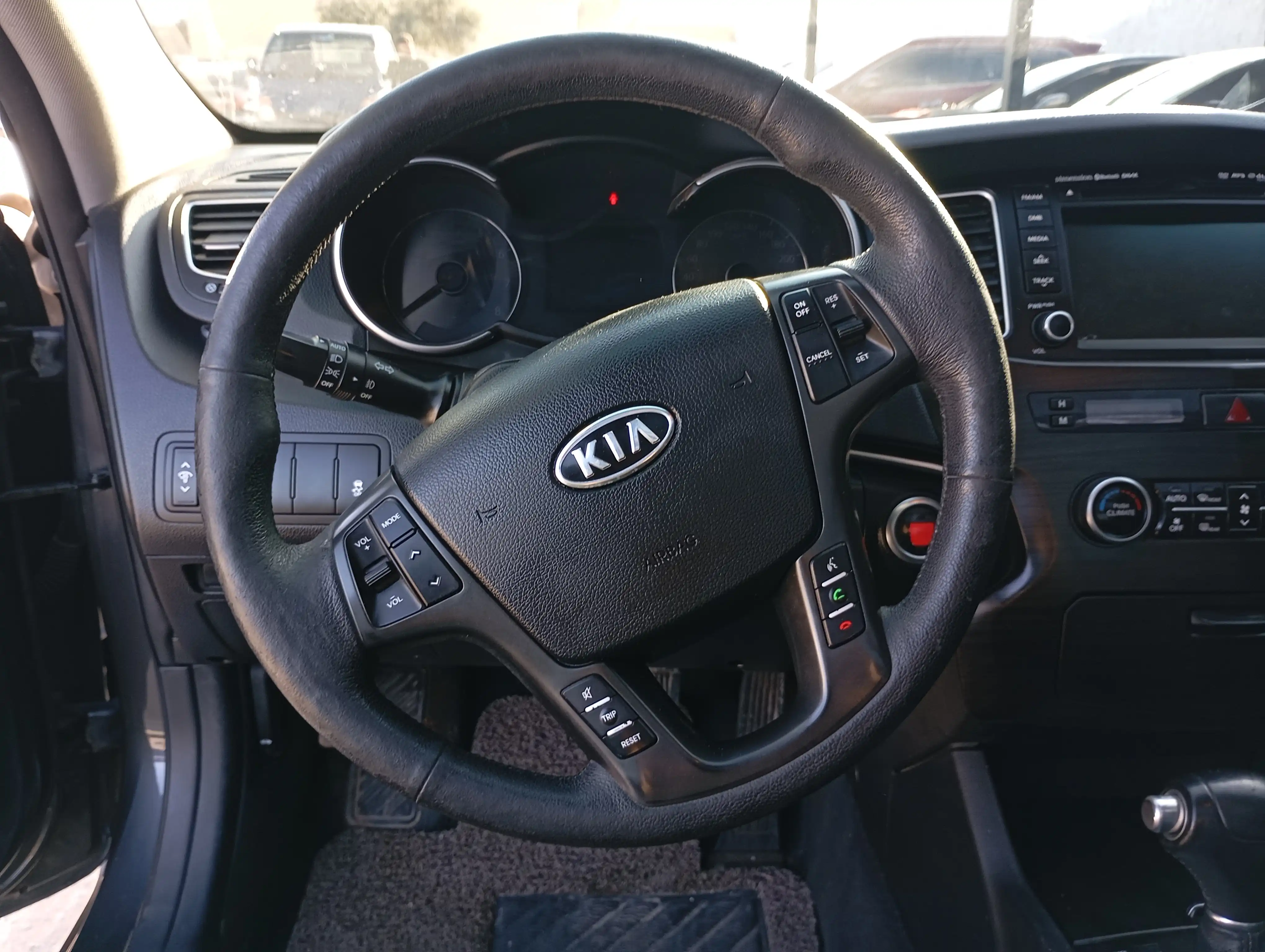 kilometrage car sale kia k7 standard sedan used 2012 aleppo qu image