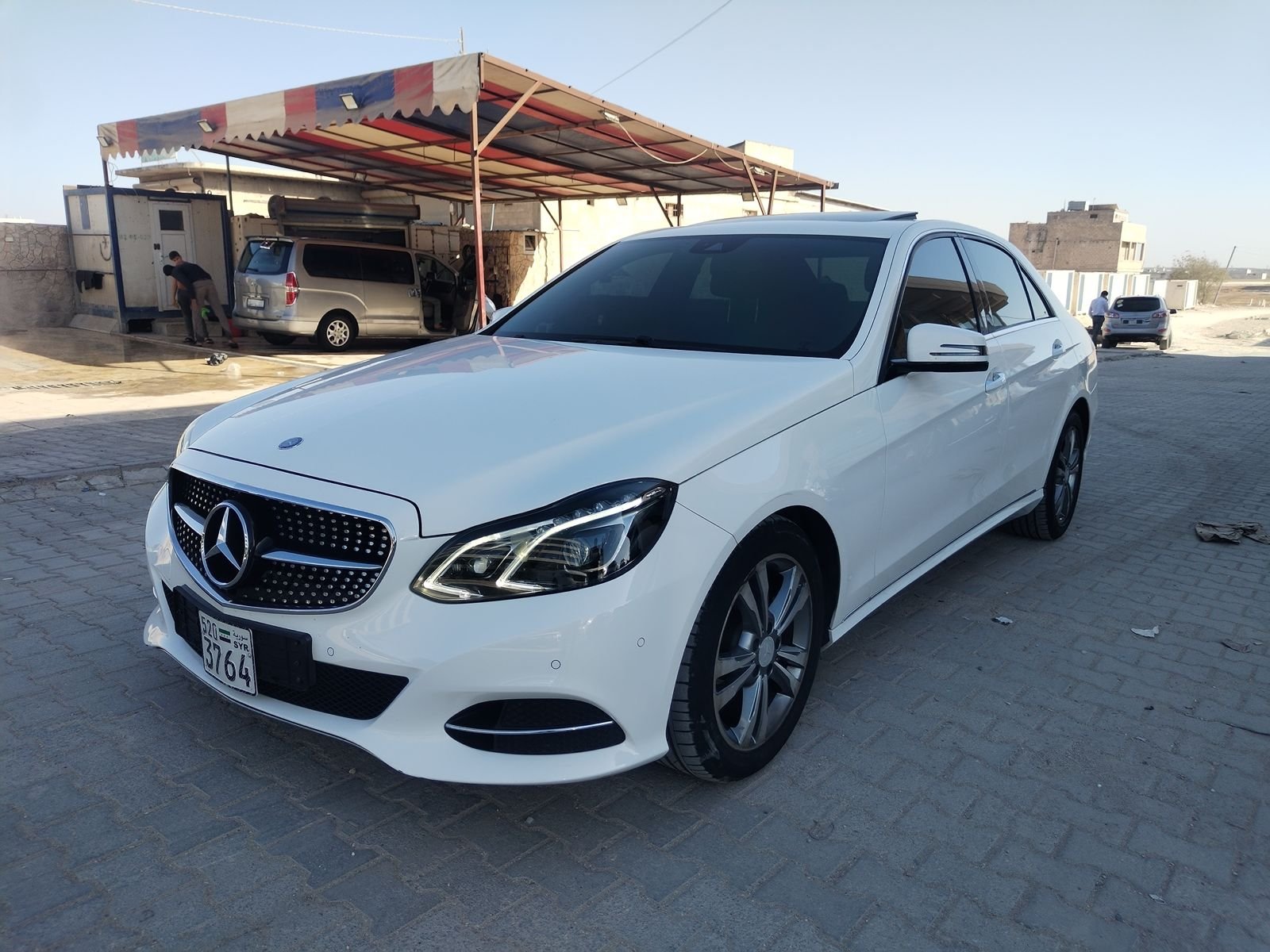 kilometrage car sale mercedes benz e class e 220 bluetec sedan used 2016 aleppo dg card image