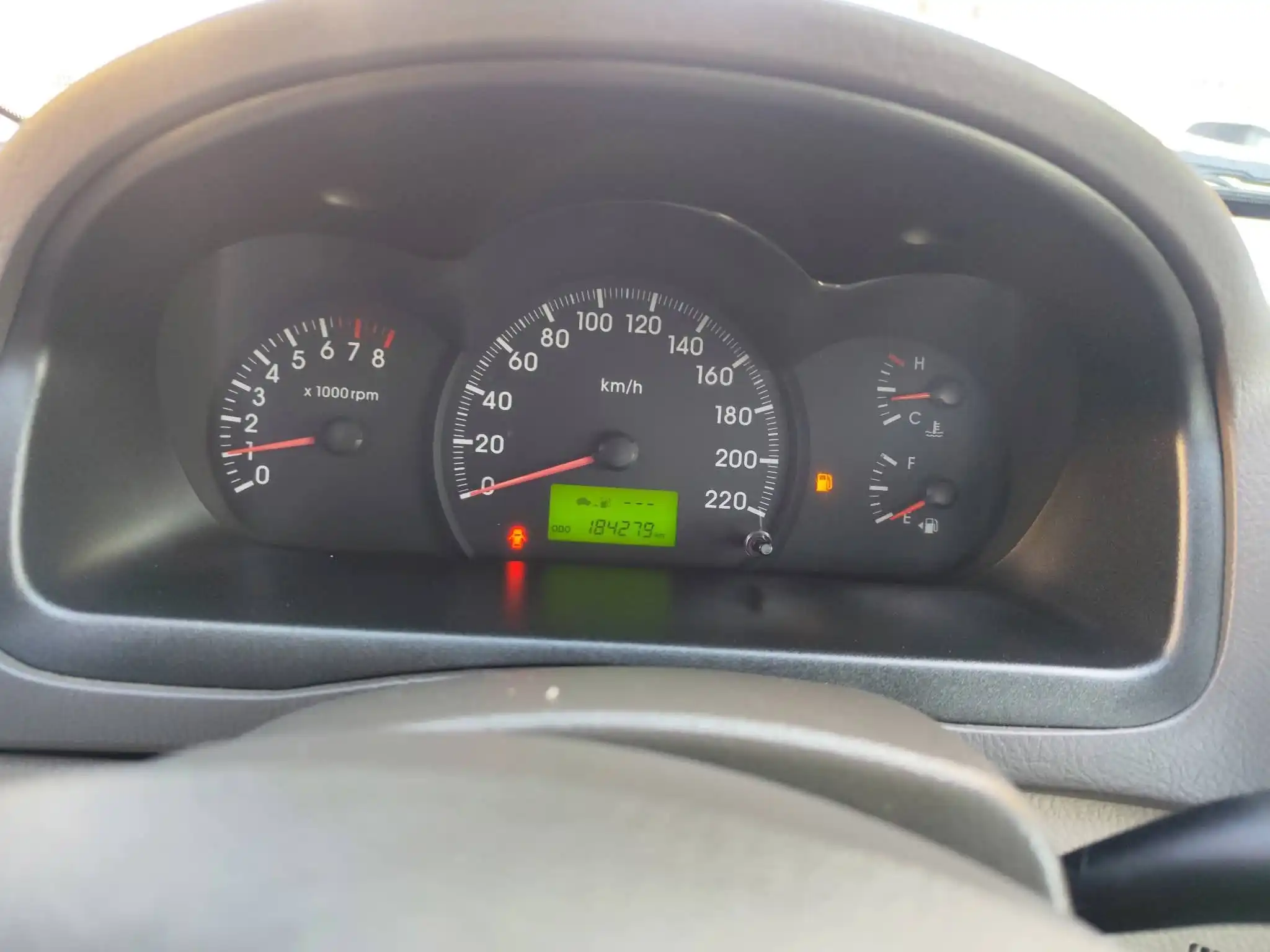 kilometrage car sale kia cerato standard sedan used 2005 aleppo kw image