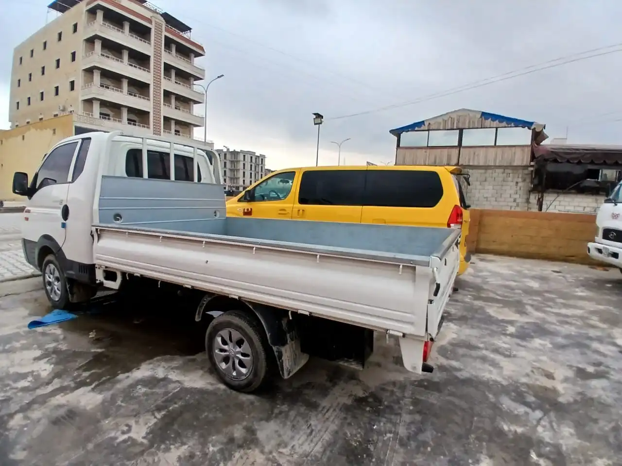 kilometrage car sale hyundai porter ii 2 crdi cargo truck used 2015 aleppo eq image