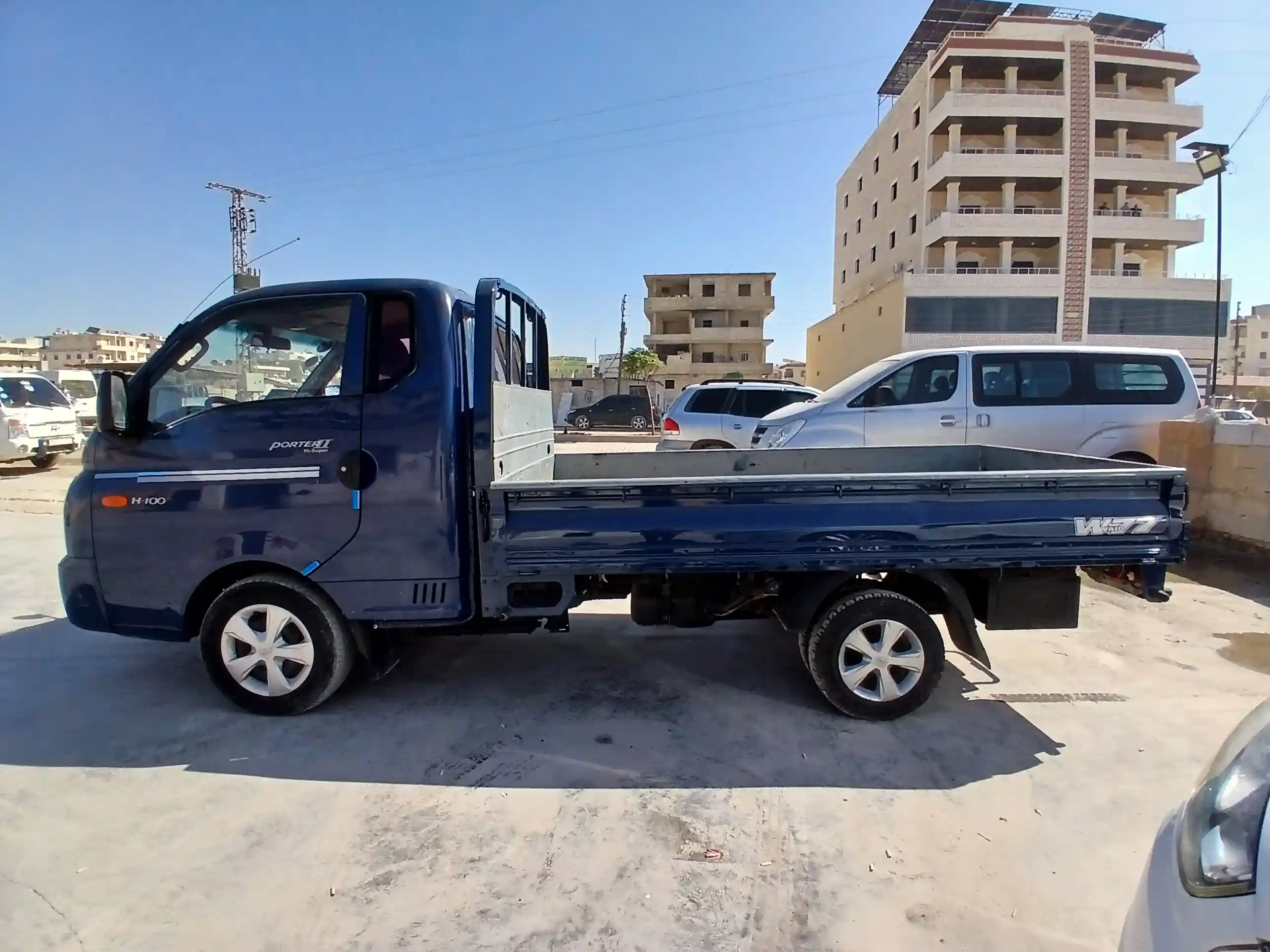 kilometrage car sale hyundai porter 2 crdi cargo truck used 2016 aleppo ab image