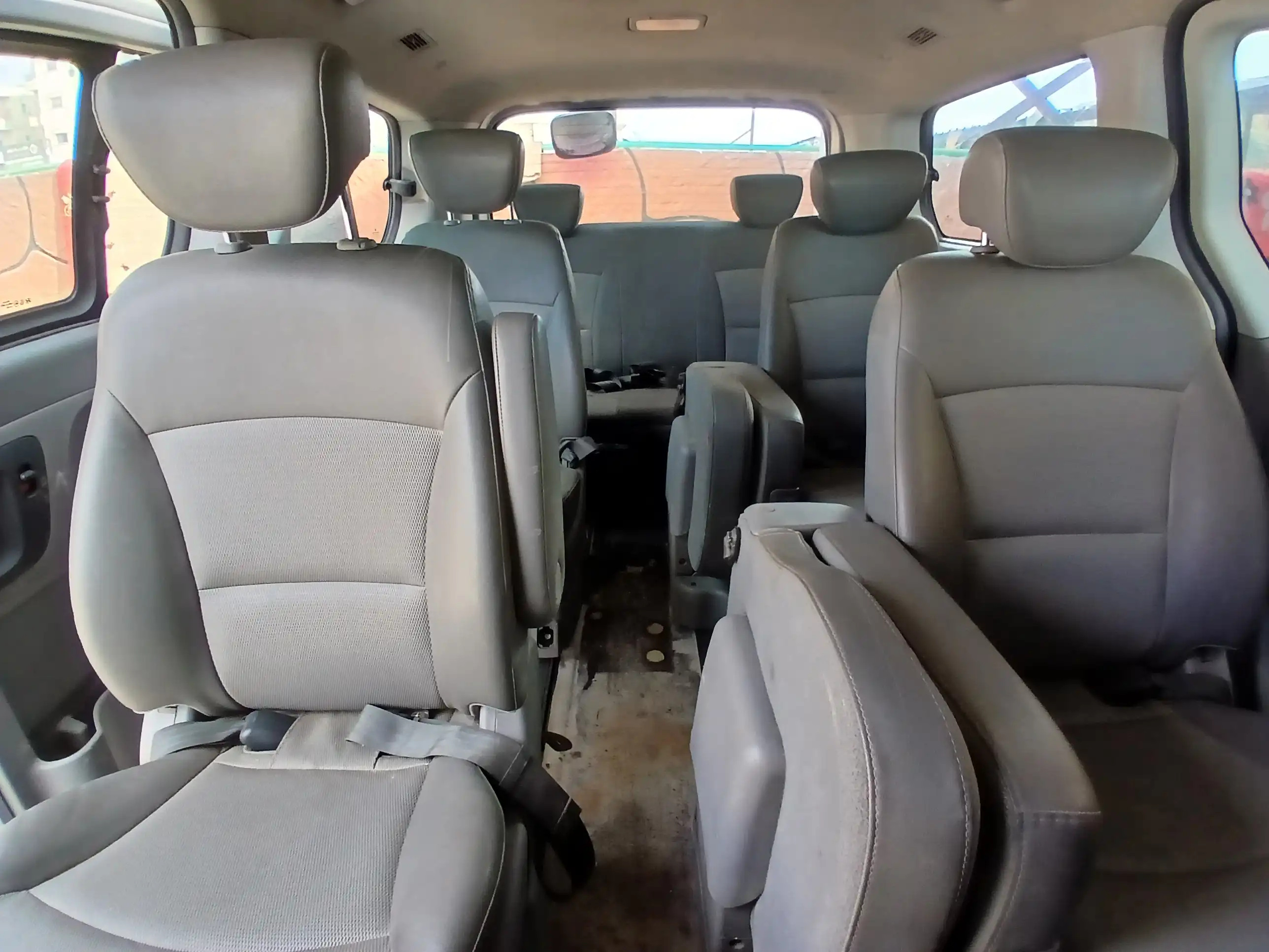 kilometrage car sale hyundai grand starex cvx van used 2010 aleppo hj image