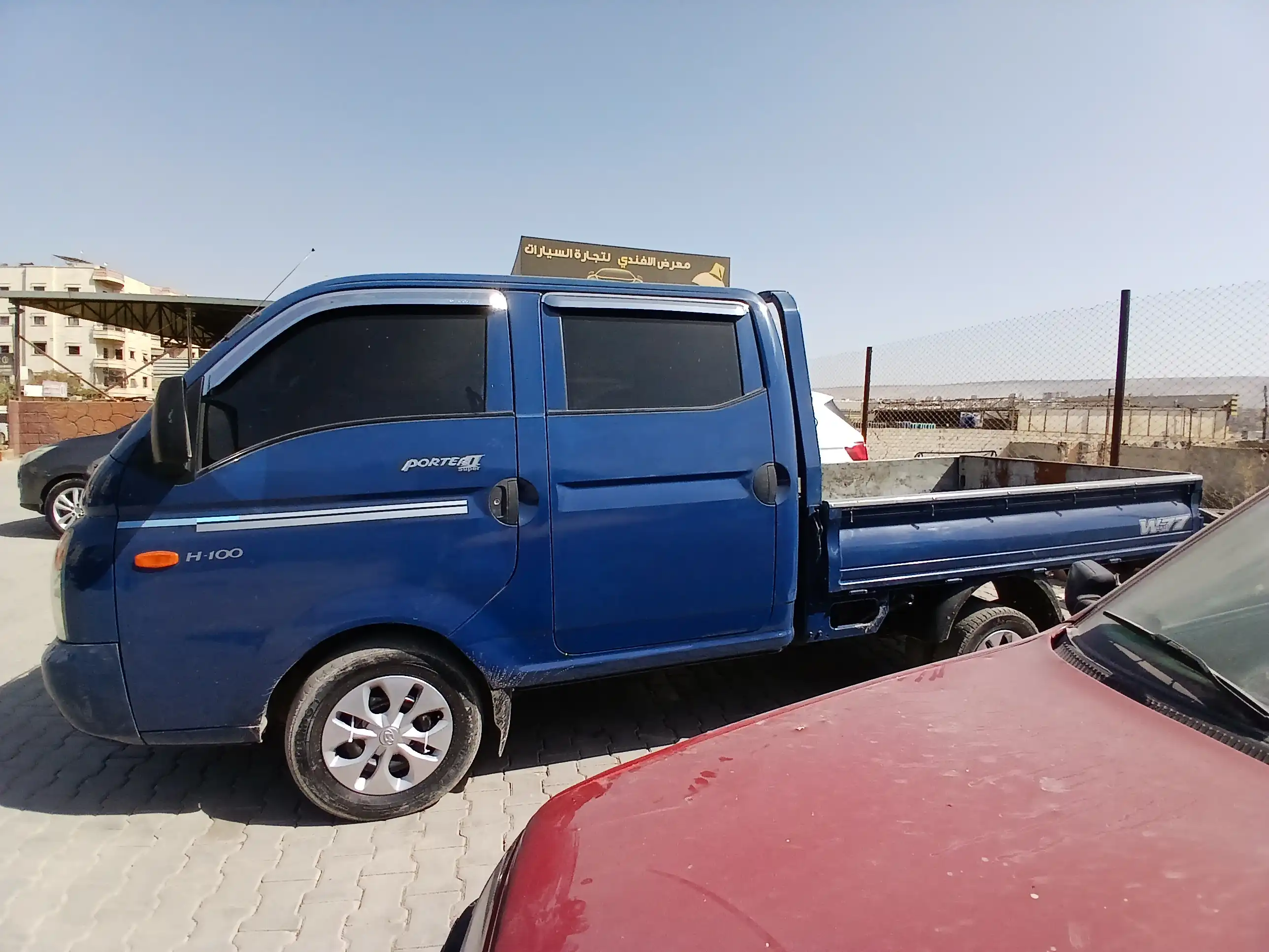 kilometrage car sale hyundai porter 2 crdi cargo truck used 2011 aleppo vz image