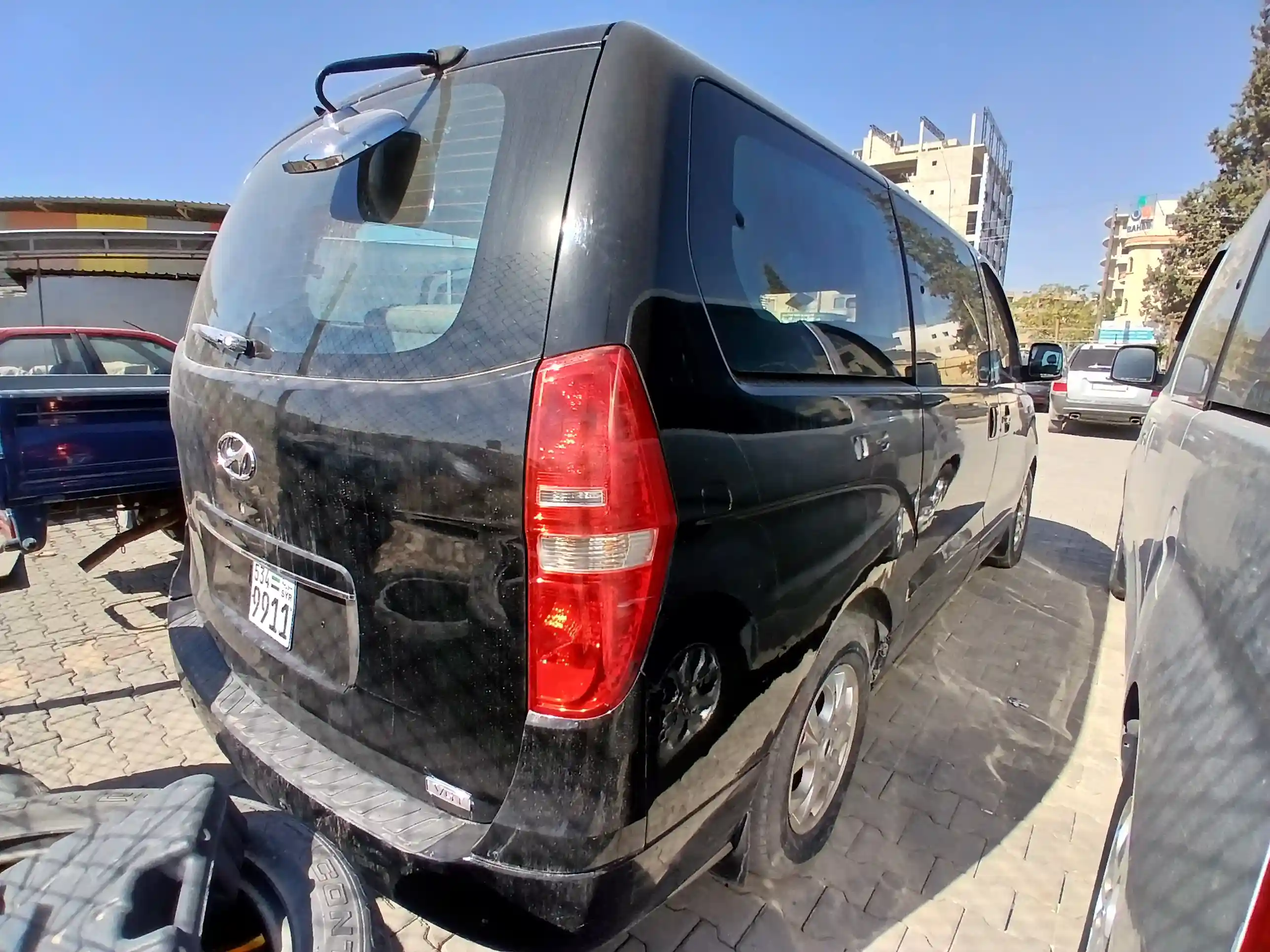 kilometrage car sale hyundai h1 standard van used 2011 aleppo ir image