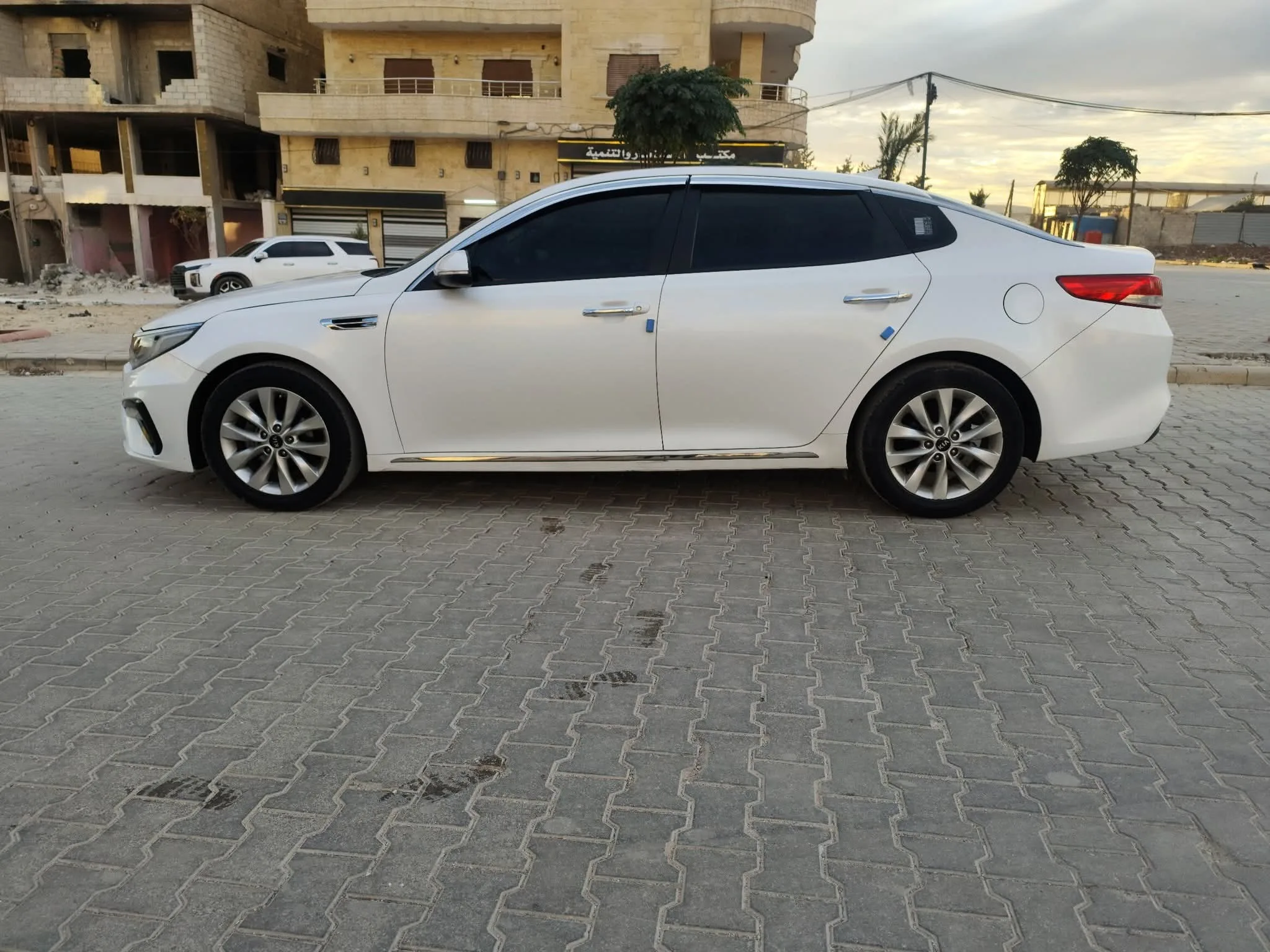 kilometrage car sale kia k5 standard sedan used 2018 aleppo pc image