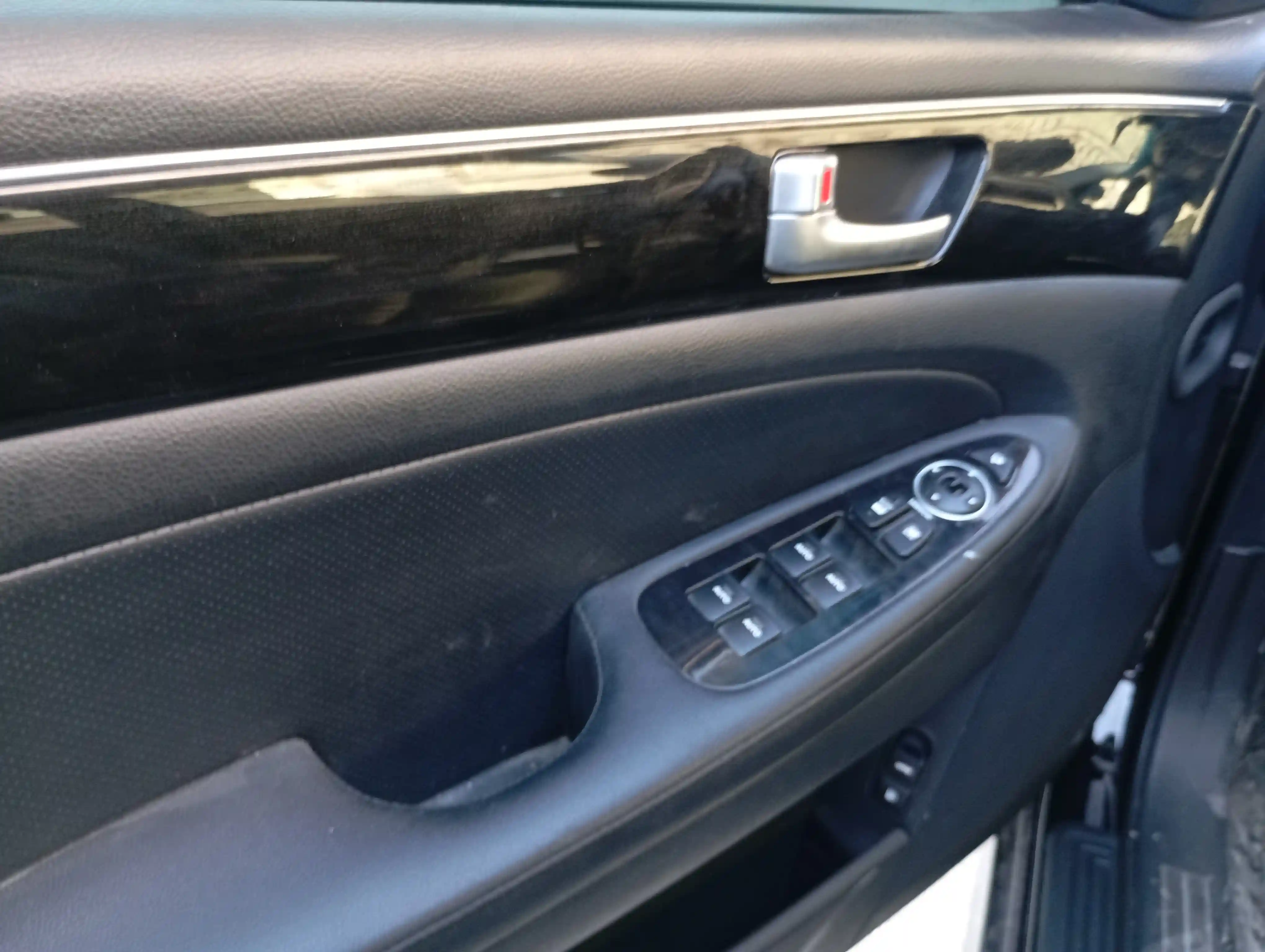 kilometrage car sale genesis bh 330 sedan used 2012 aleppo bb image