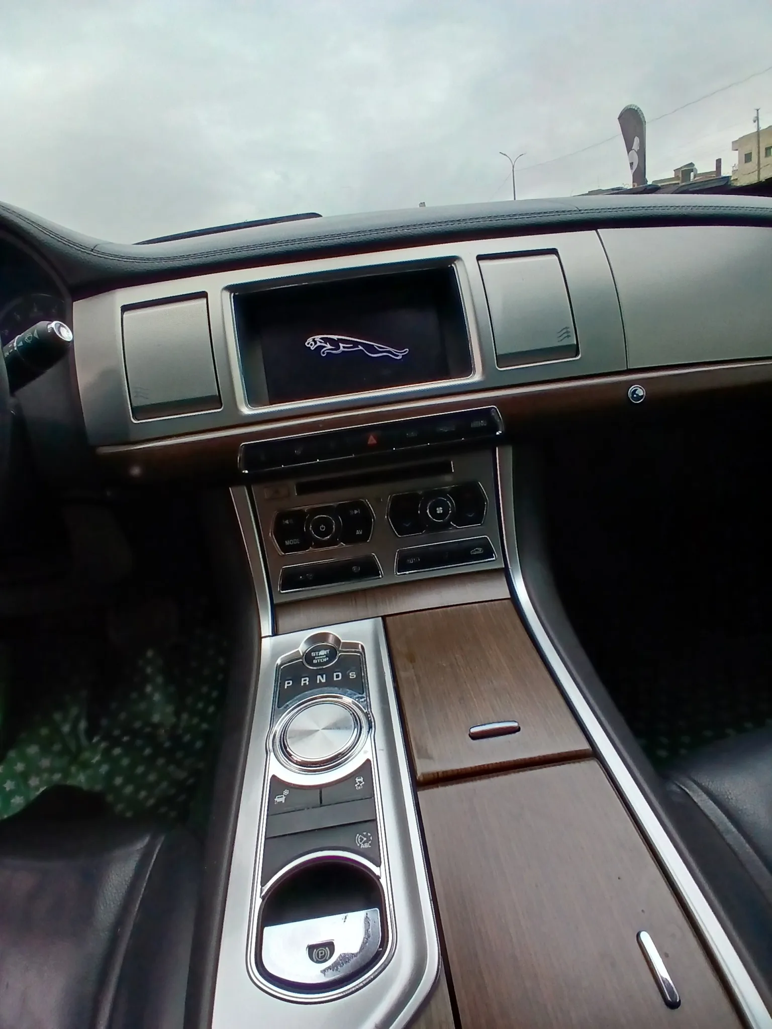 kilometrage car sale jaguar xf standard suv used 2013 aleppo sr image