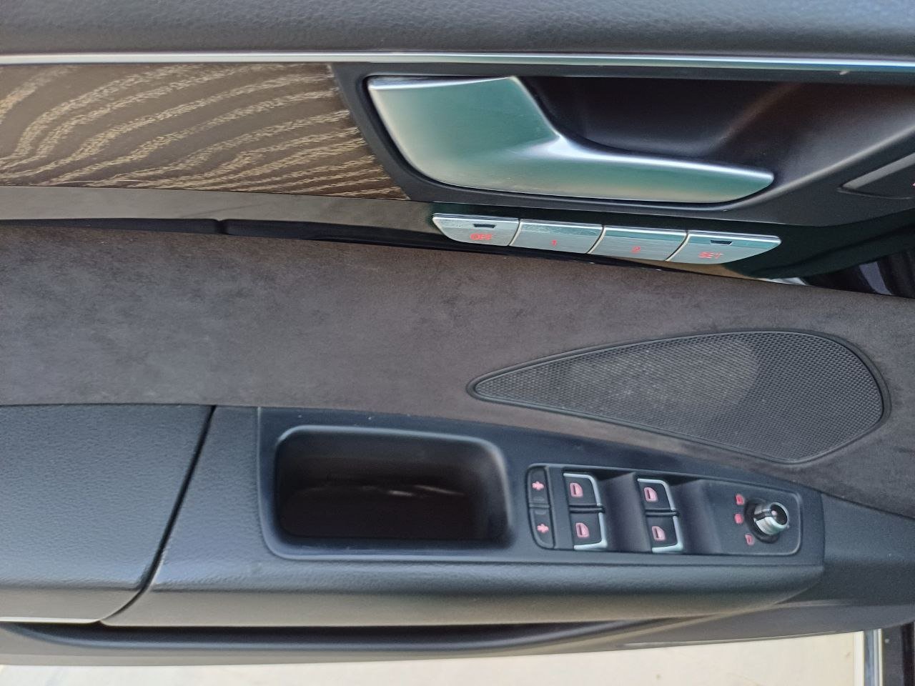 kilometrage car sale audi a8 l 50 tdi sedan used 2015 aleppo tm image