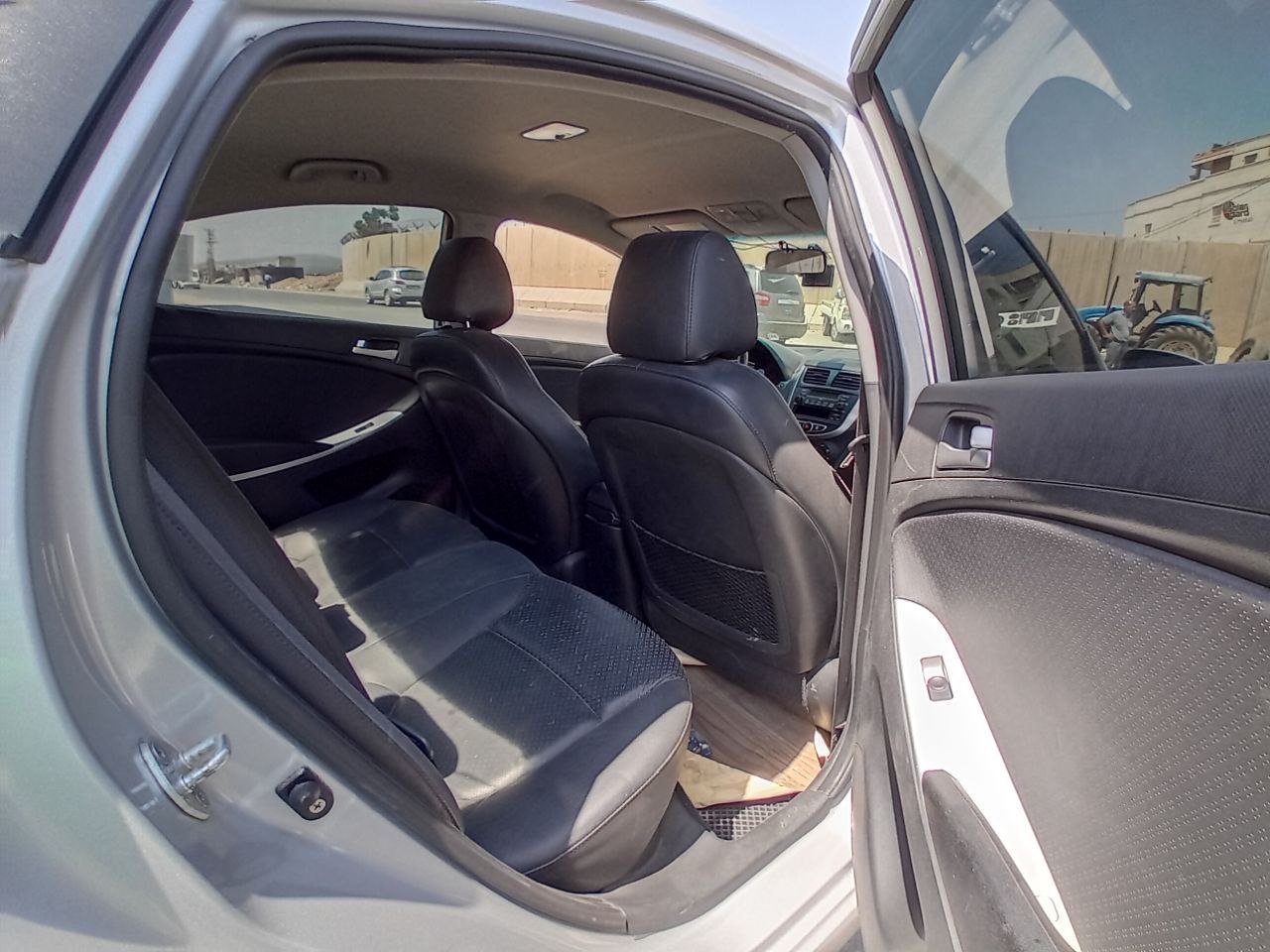 kilometrage car sale hyundai accent standard sedan used 2011 aleppo xj image