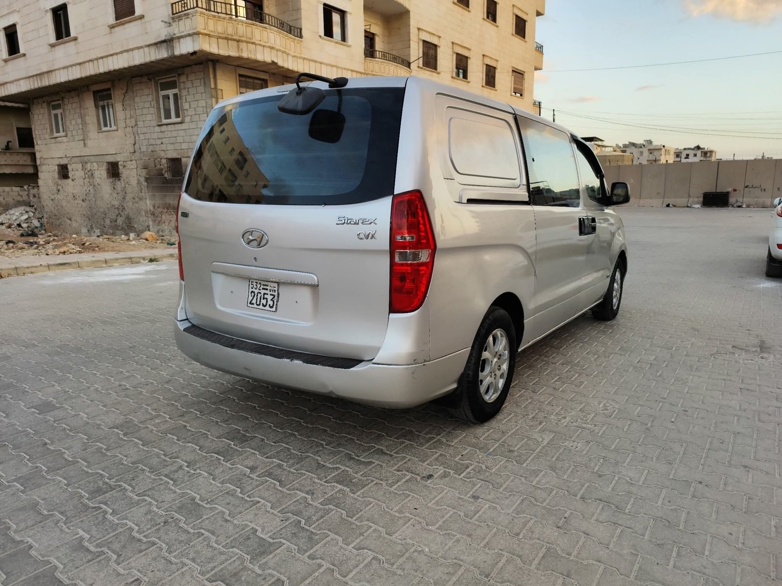 kilometrage car sale hyundai grand starex cvx van used 2008 aleppo yw image