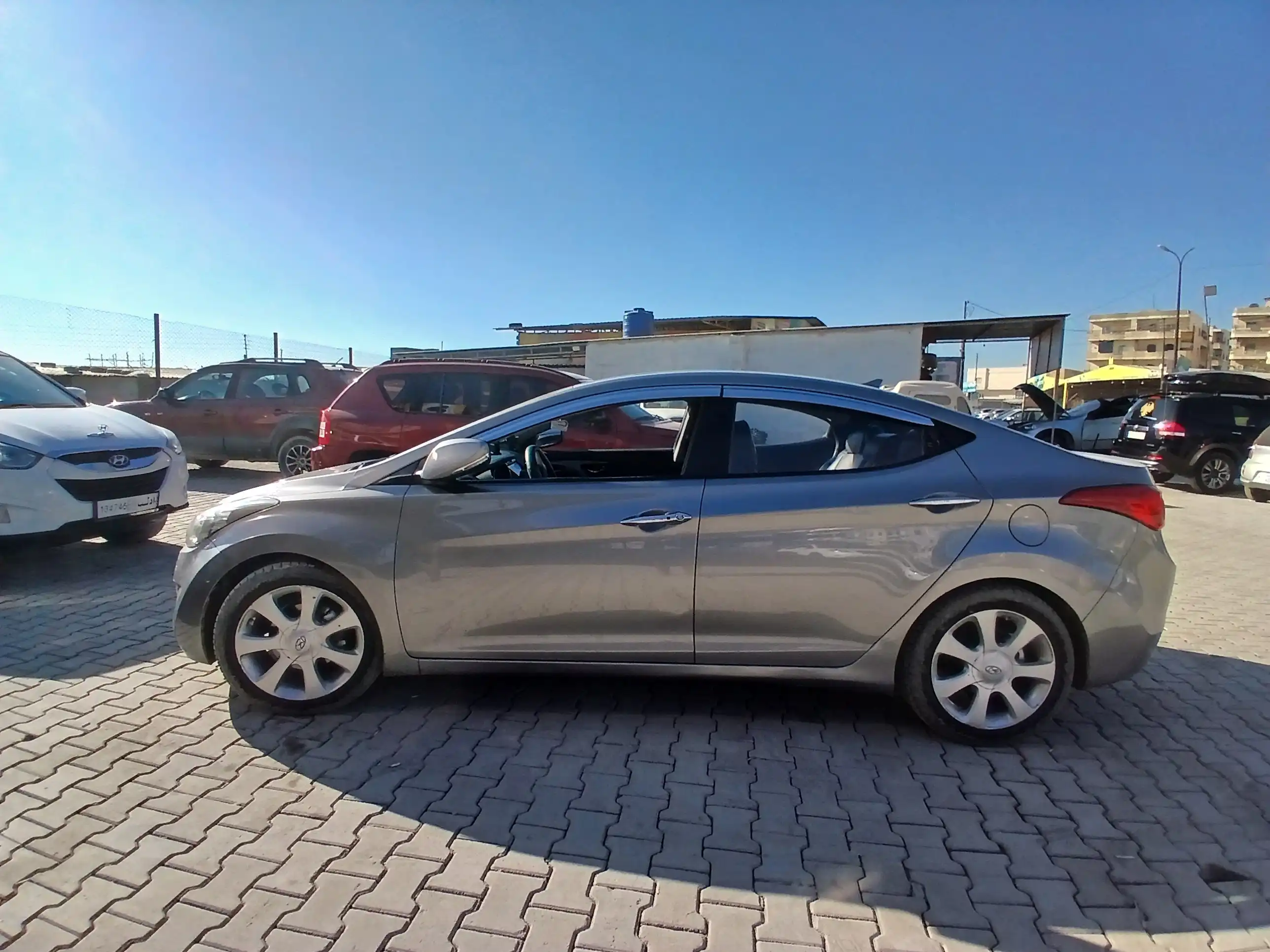 kilometrage car sale hyundai avante m16 gdi sedan used 2011 aleppo or image