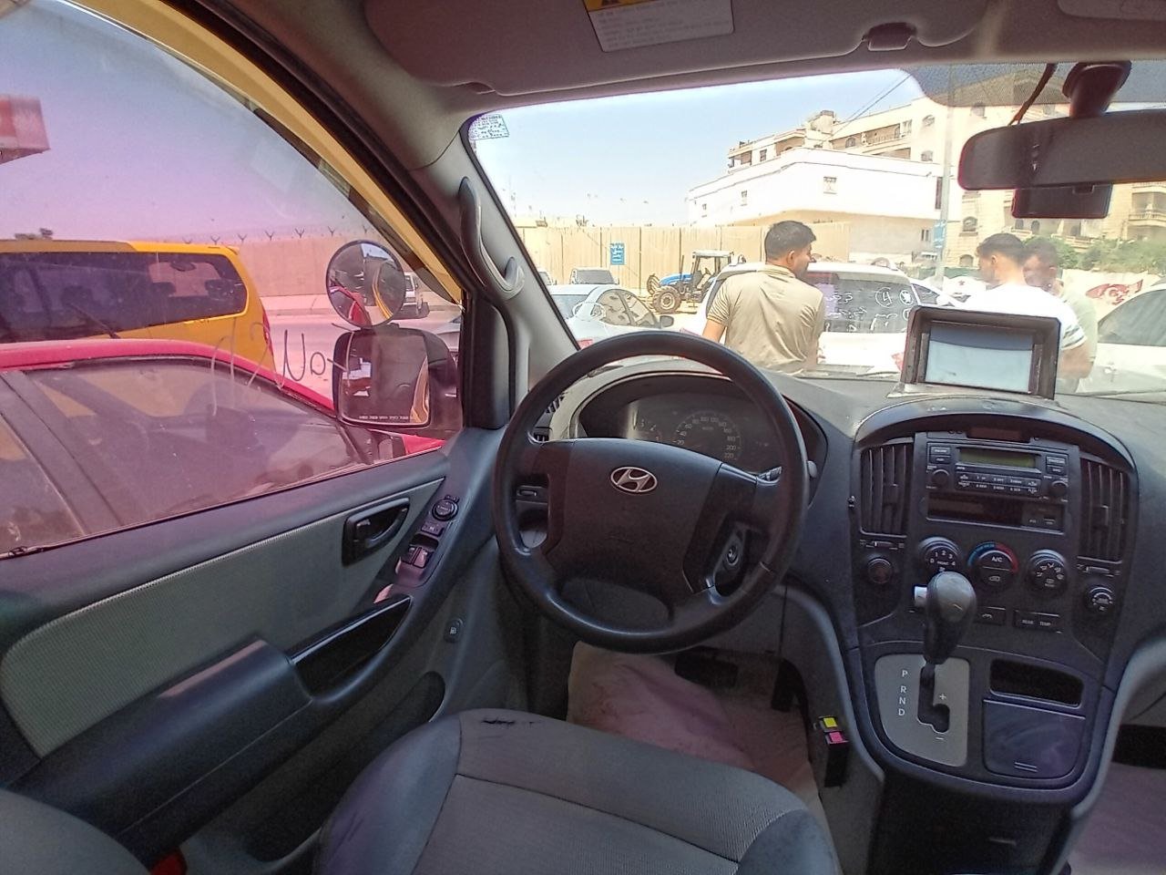kilometrage car sale hyundai grand starex cvx van used 2011 aleppo iz image