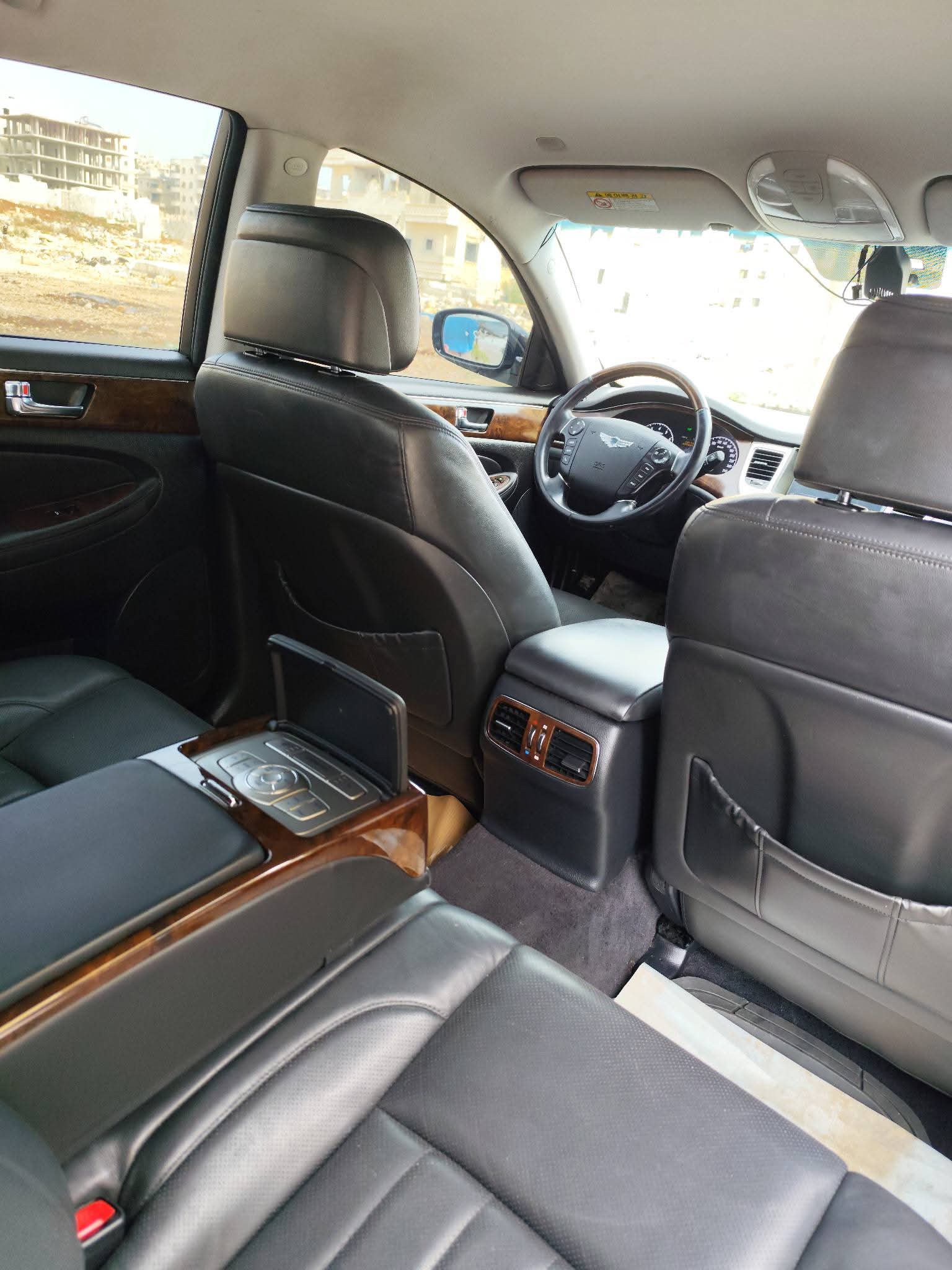 kilometrage car sale genesis bh 330 sedan used 2011 aleppo dt image