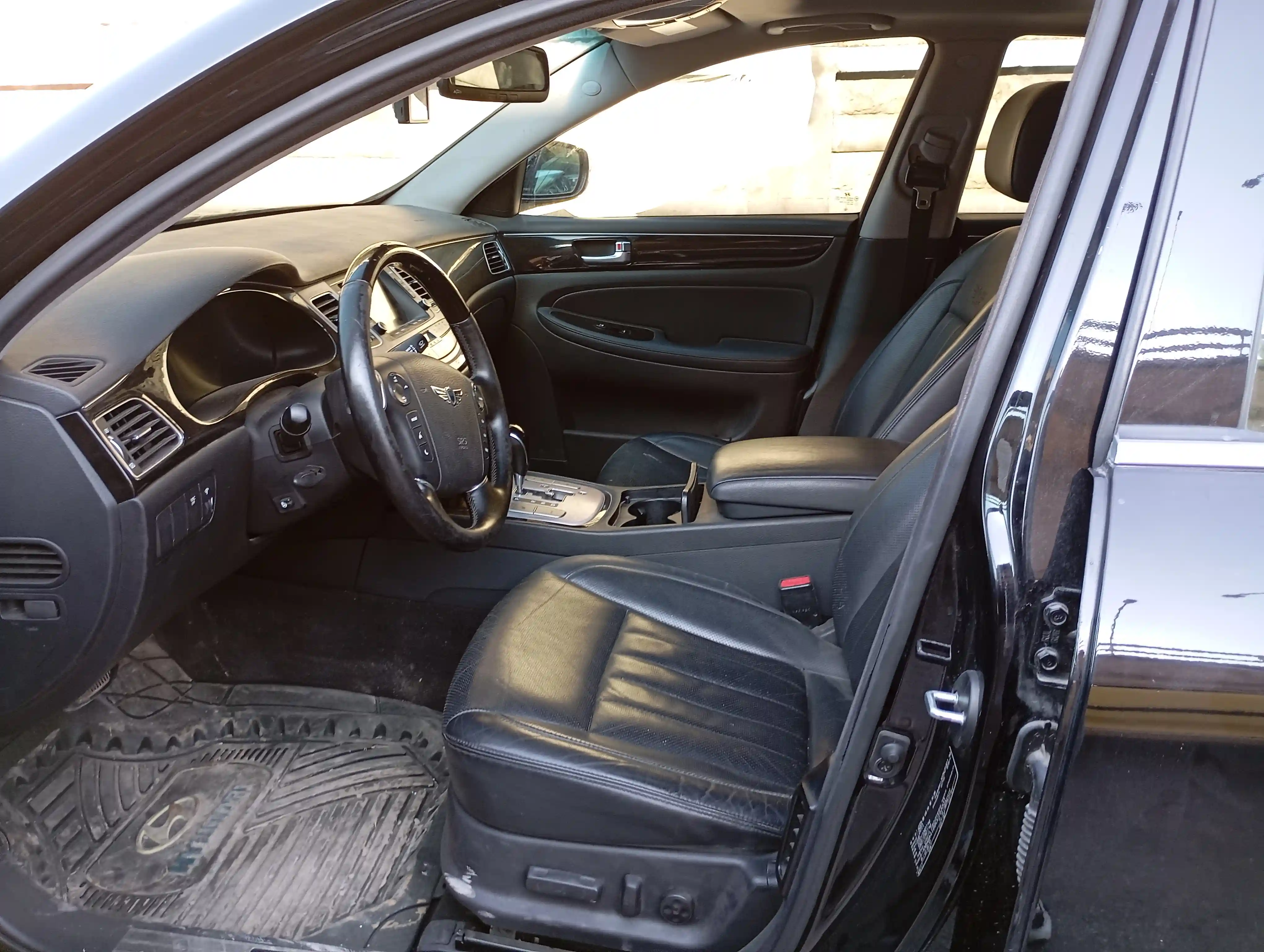 kilometrage car sale genesis bh 330 sedan used 2012 aleppo bb image