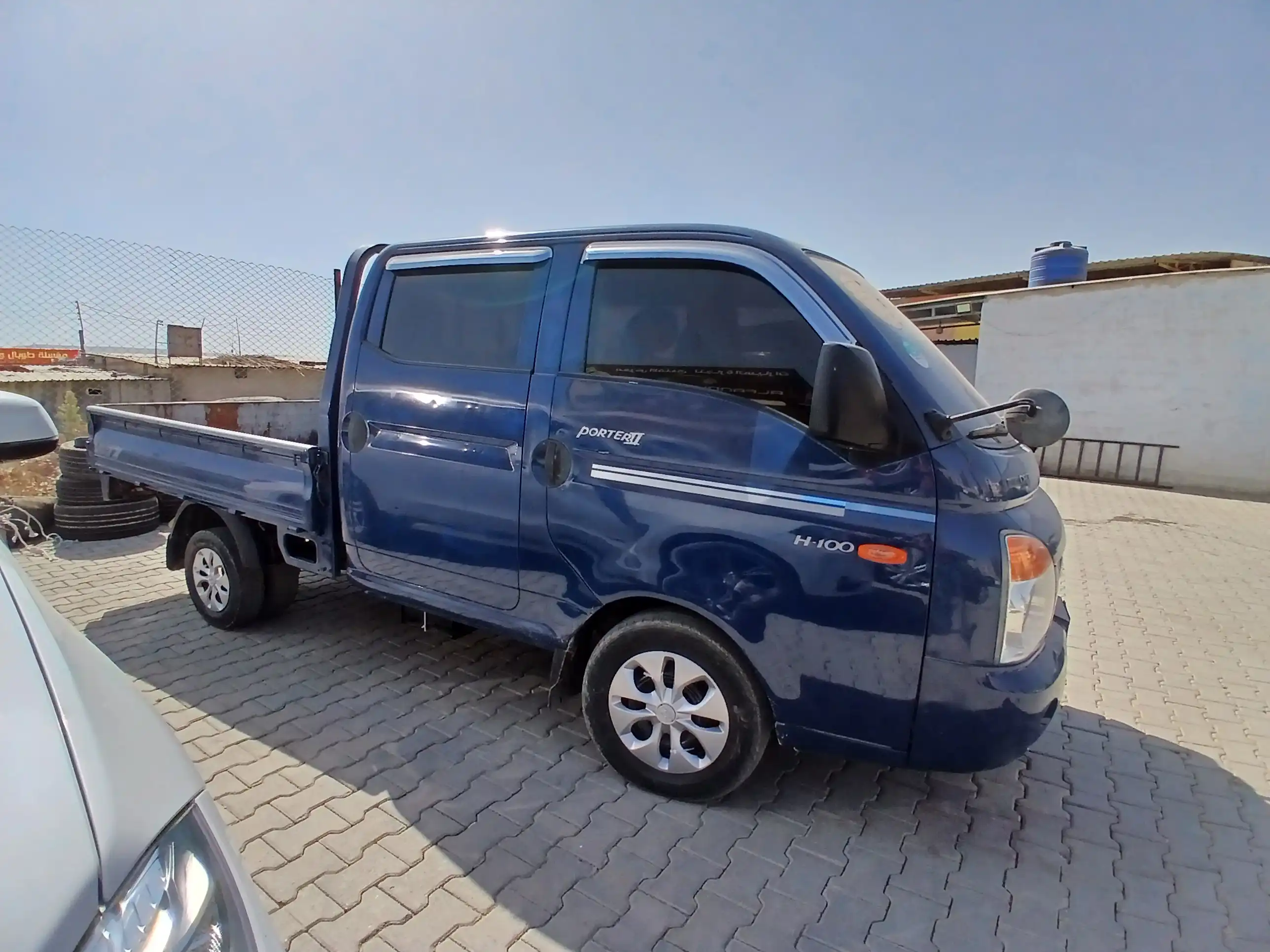kilometrage car sale hyundai porter 2 crdi cargo truck used 2011 aleppo vz image