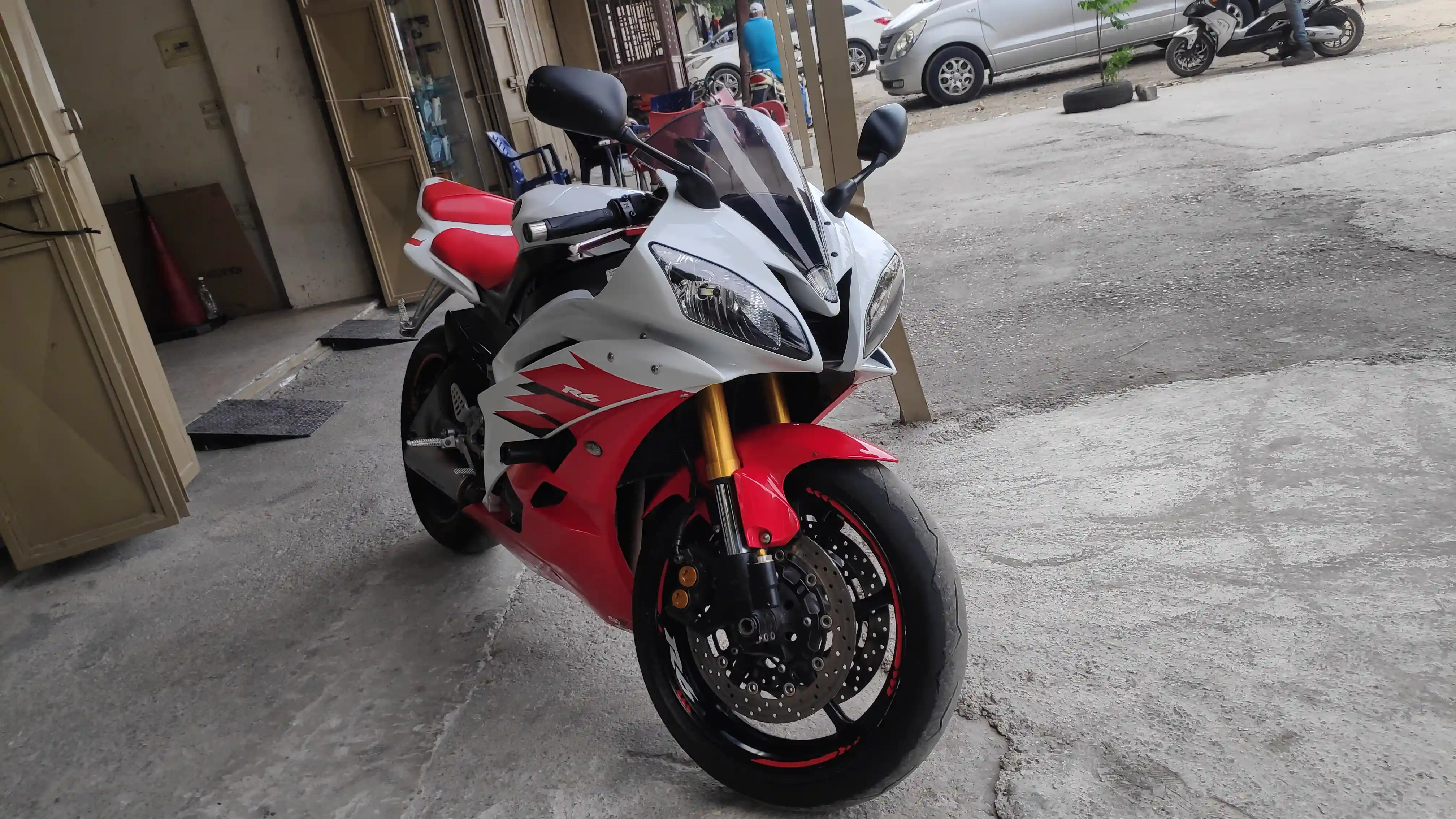 kilometrage motorbike yamaha r 6 yzf standard sport used 2006 tartus pn image