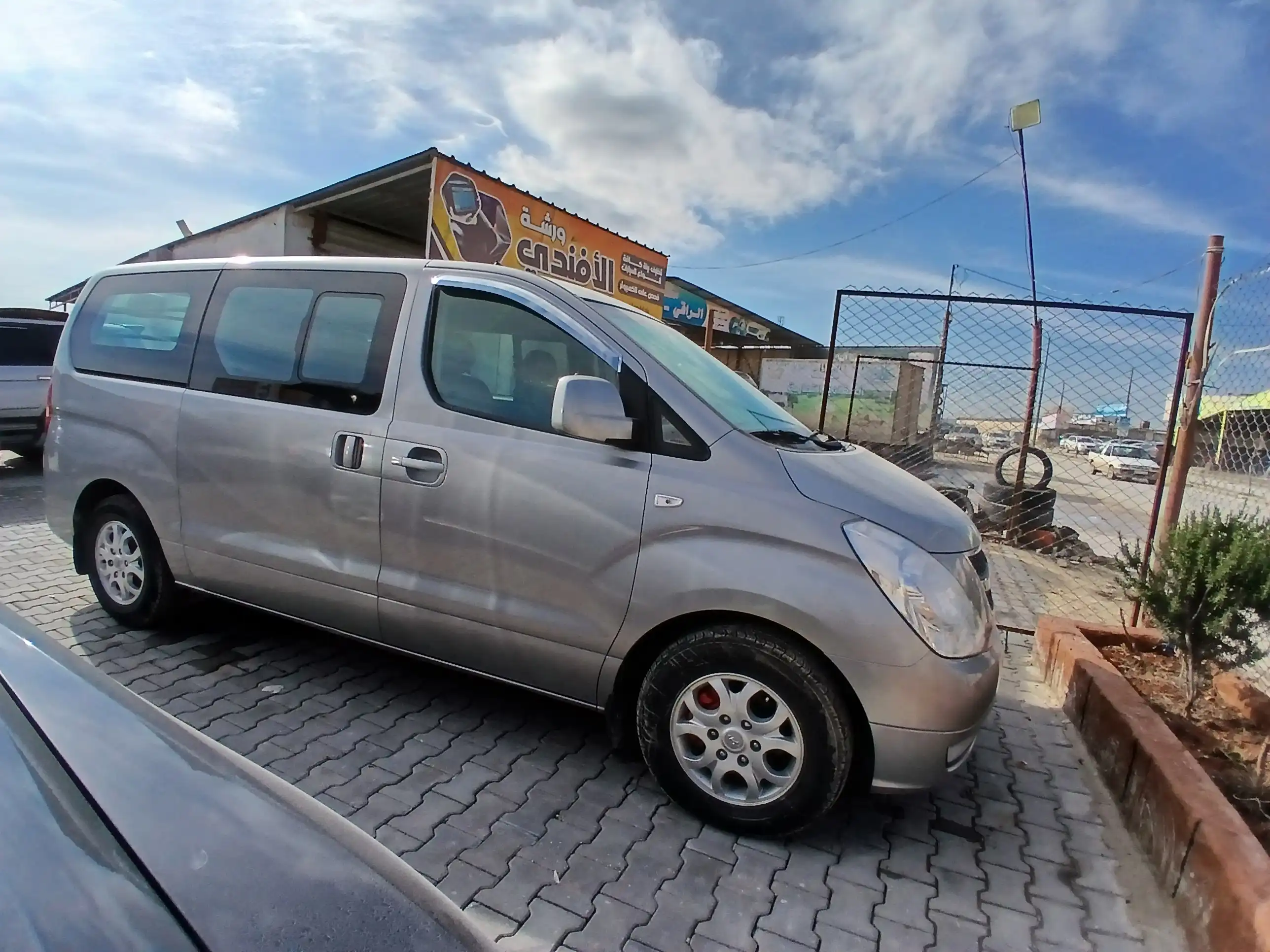 kilometrage car sale hyundai grand starex cvx van used 2012 aleppo yo image