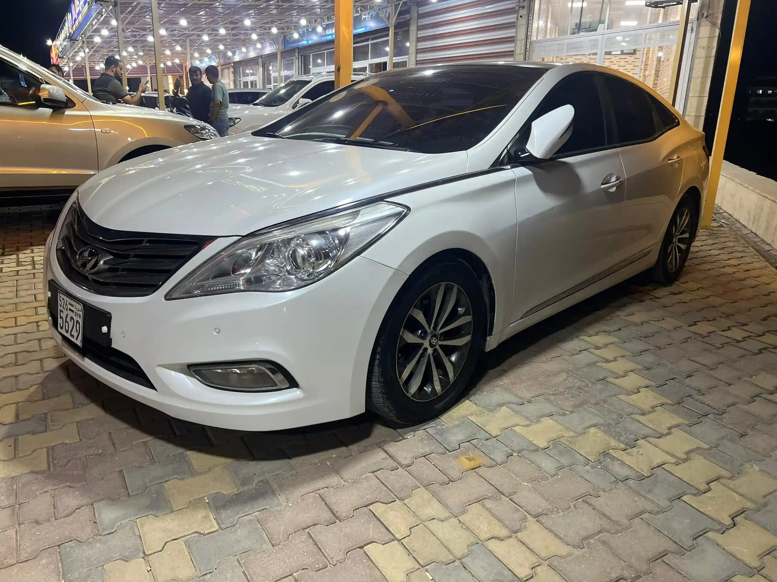 kilometrage car sale hyundai grandeur hg240 sedan used 2013 aleppo wa card image