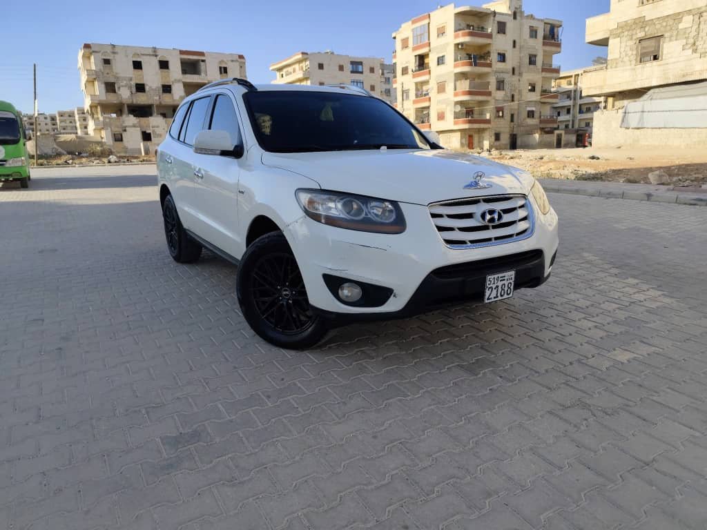 kilometrage car sale hyundai santa fe mlx suv used 2011 aleppo eu image