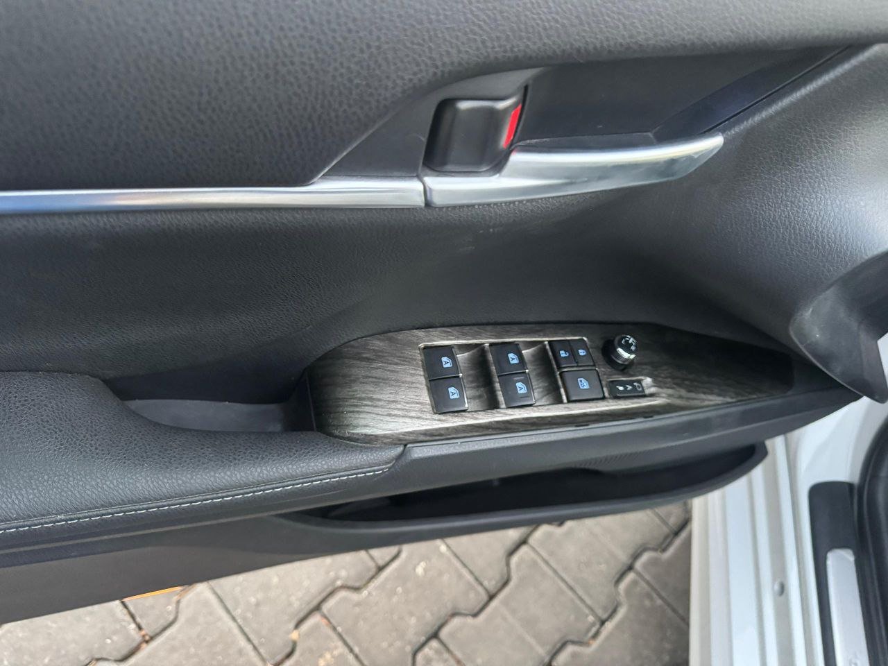 kilometrage car sale toyota corolla hybrid sedan used 2020 aleppo hj image