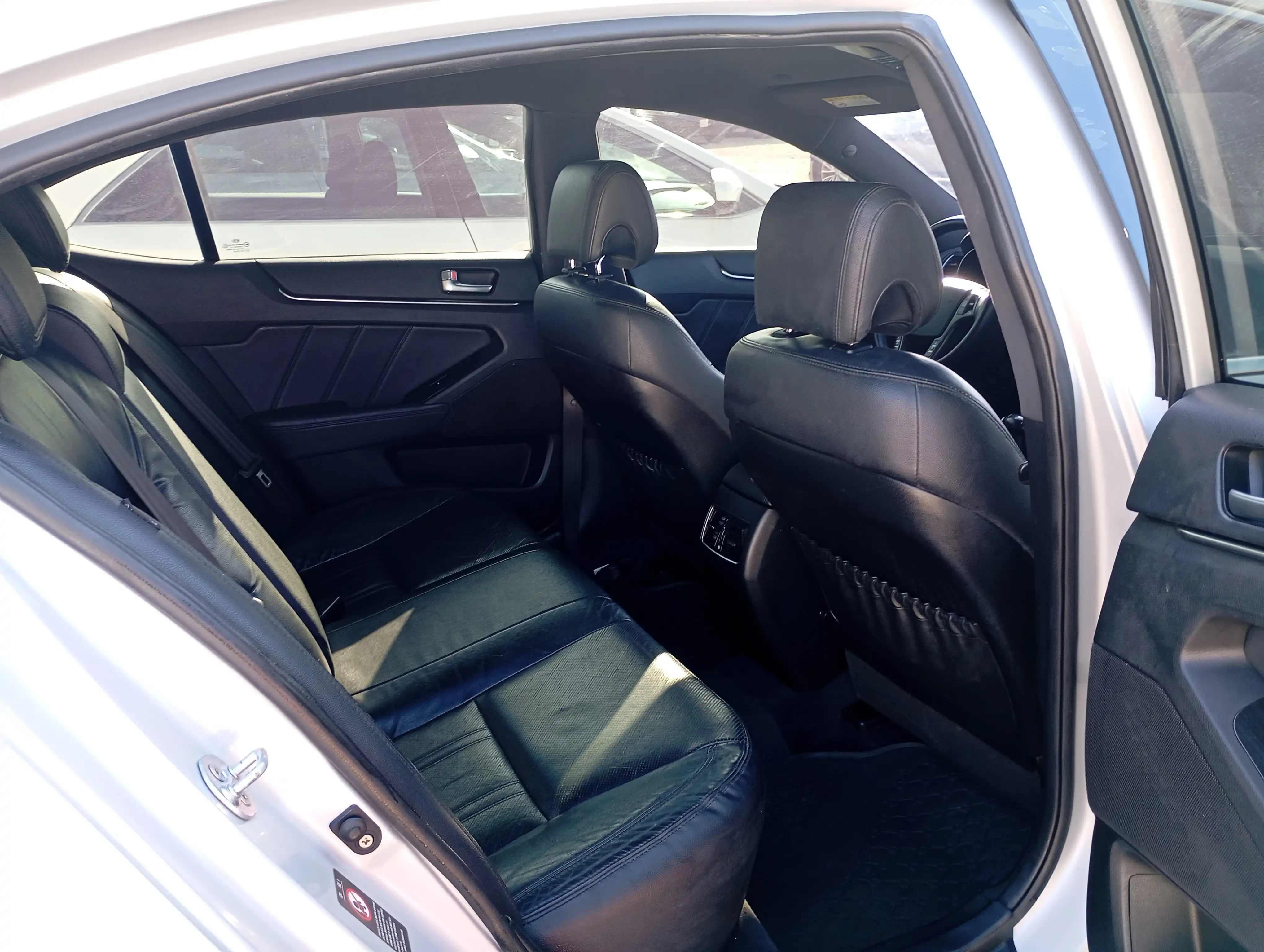 kilometrage car sale kia k7 standard sedan used 2012 aleppo aq image