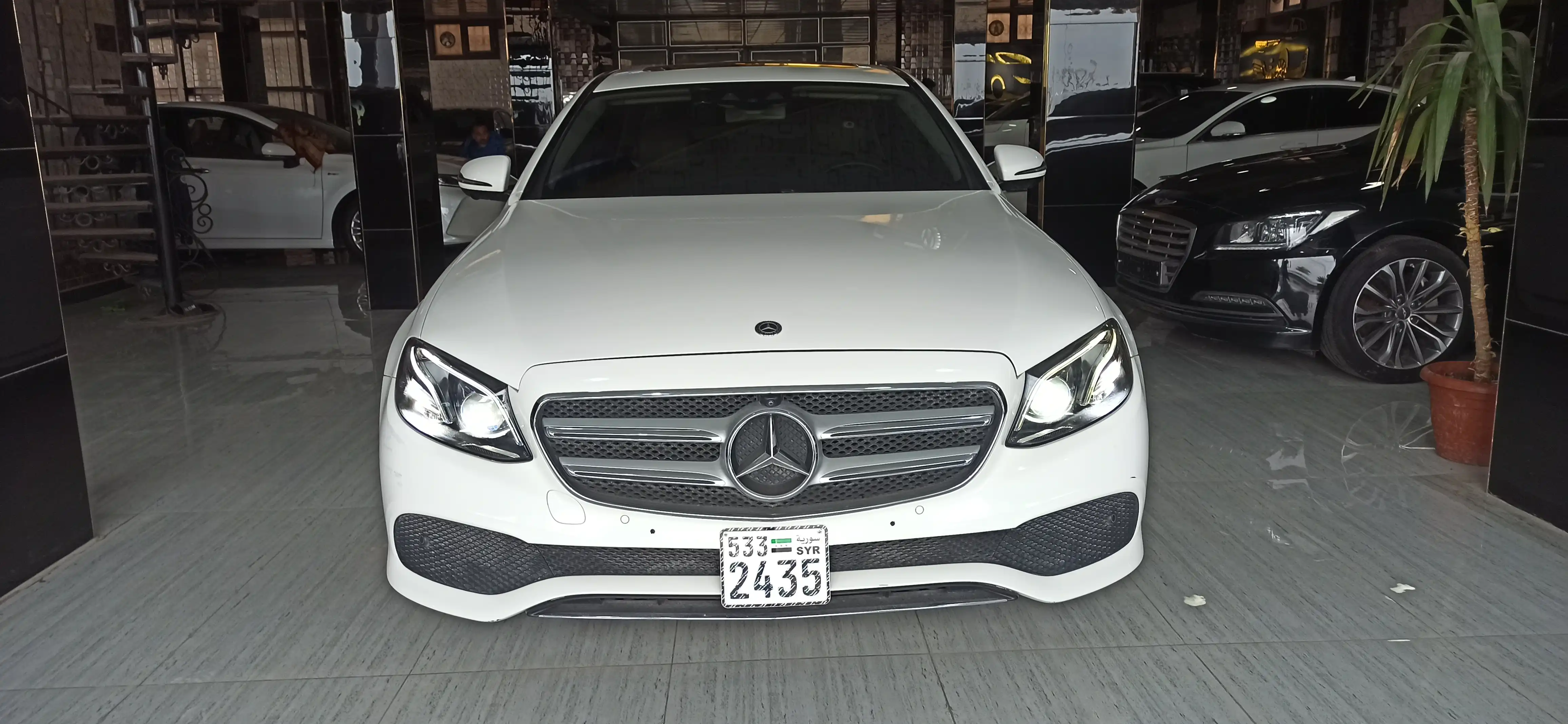 kilometrage car sale mercedes e class 300e 4matic sedan 2019 aleppo cs image