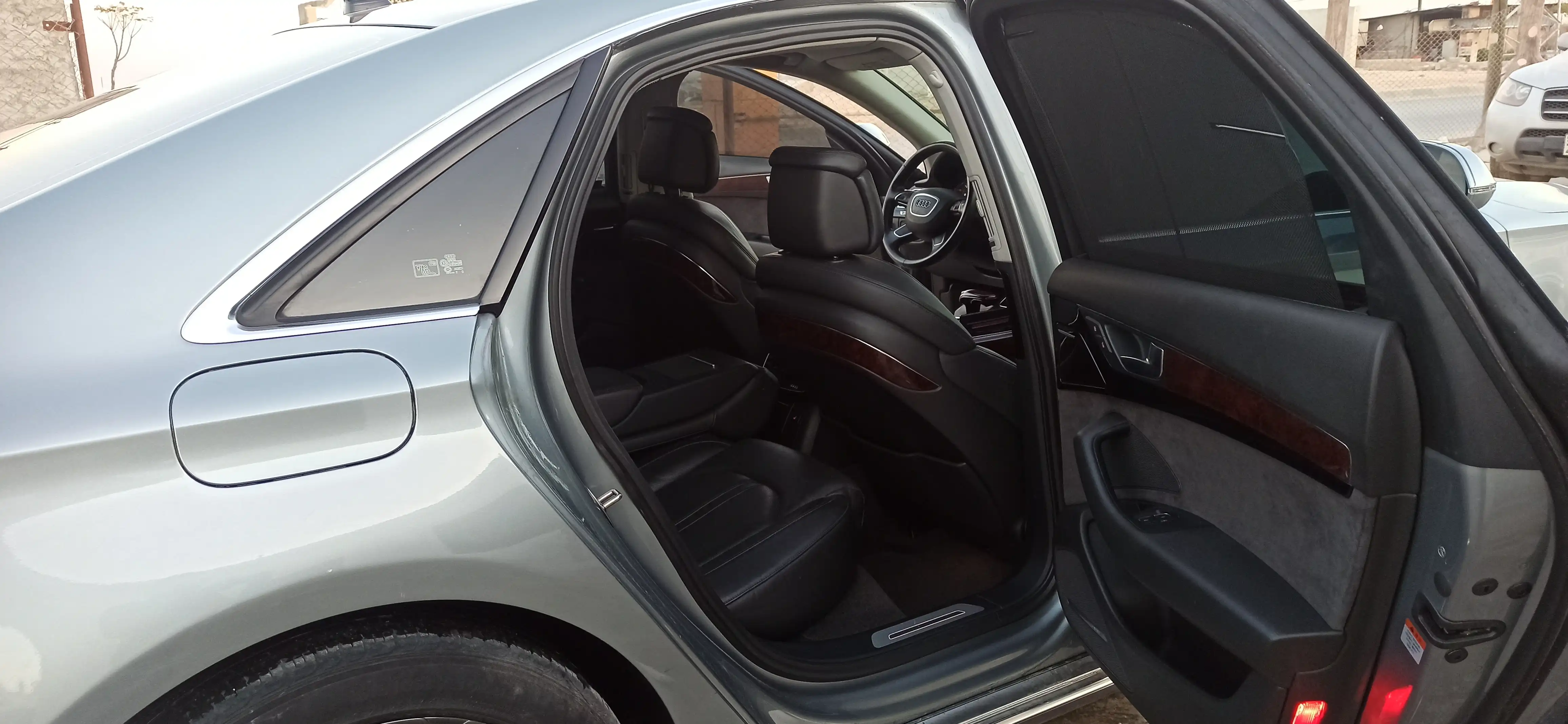 kilometrage car sale audi a8 quattro 42 42 sedan used 2011 aleppo er image