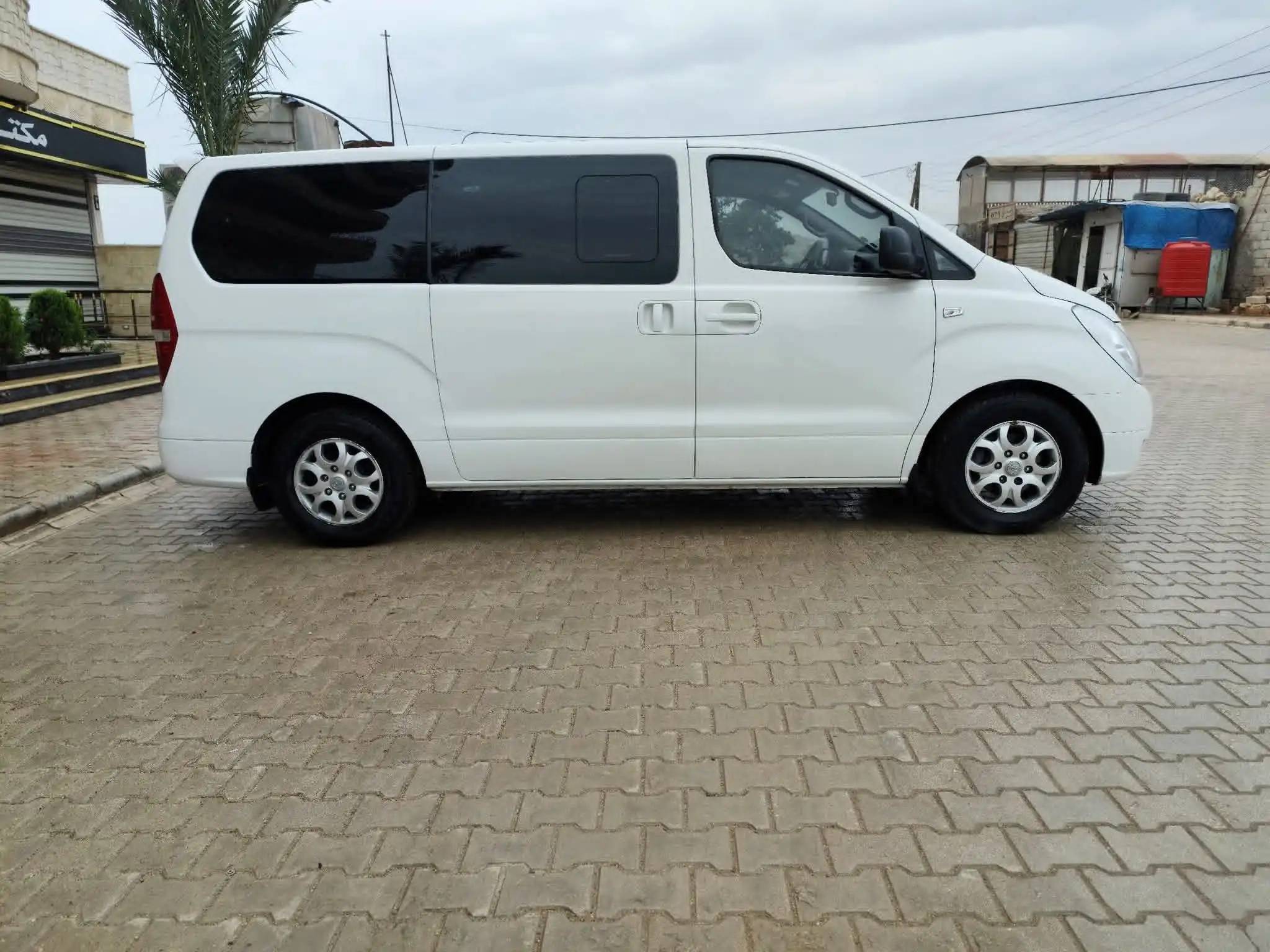 kilometrage car sale hyundai grand starex cvx van used 2010 aleppo am image