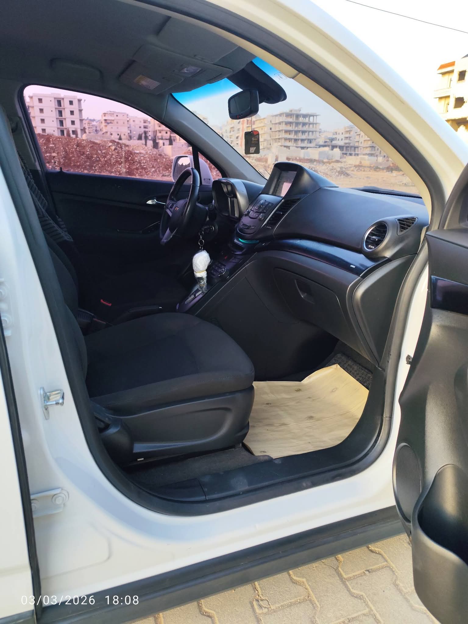 kilometrage car sale chevrolet orlando 1lt suv used 2013 aleppo yk image