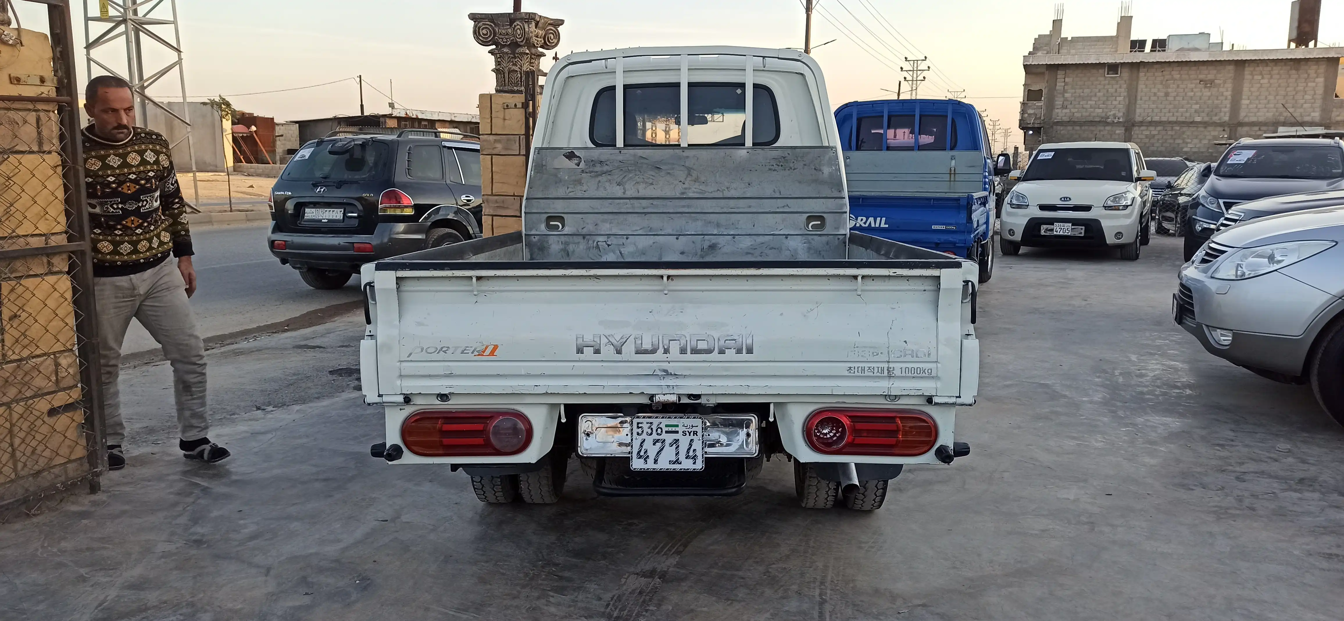 kilometrage car sale hyundai porter ii 2 standard cargo truck used 2015 aleppo qd image