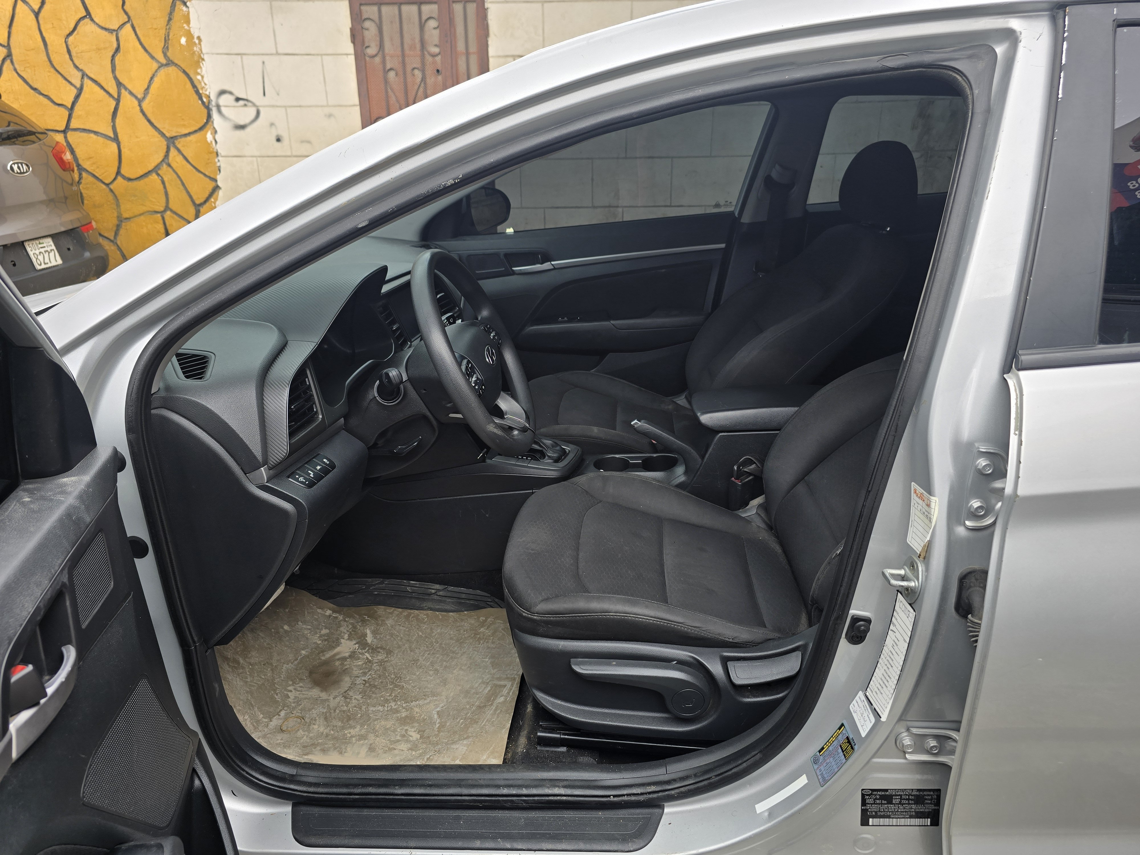 kilometrage car rent hyundai mighty inter cooler standard sport 2020 aleppo yv image