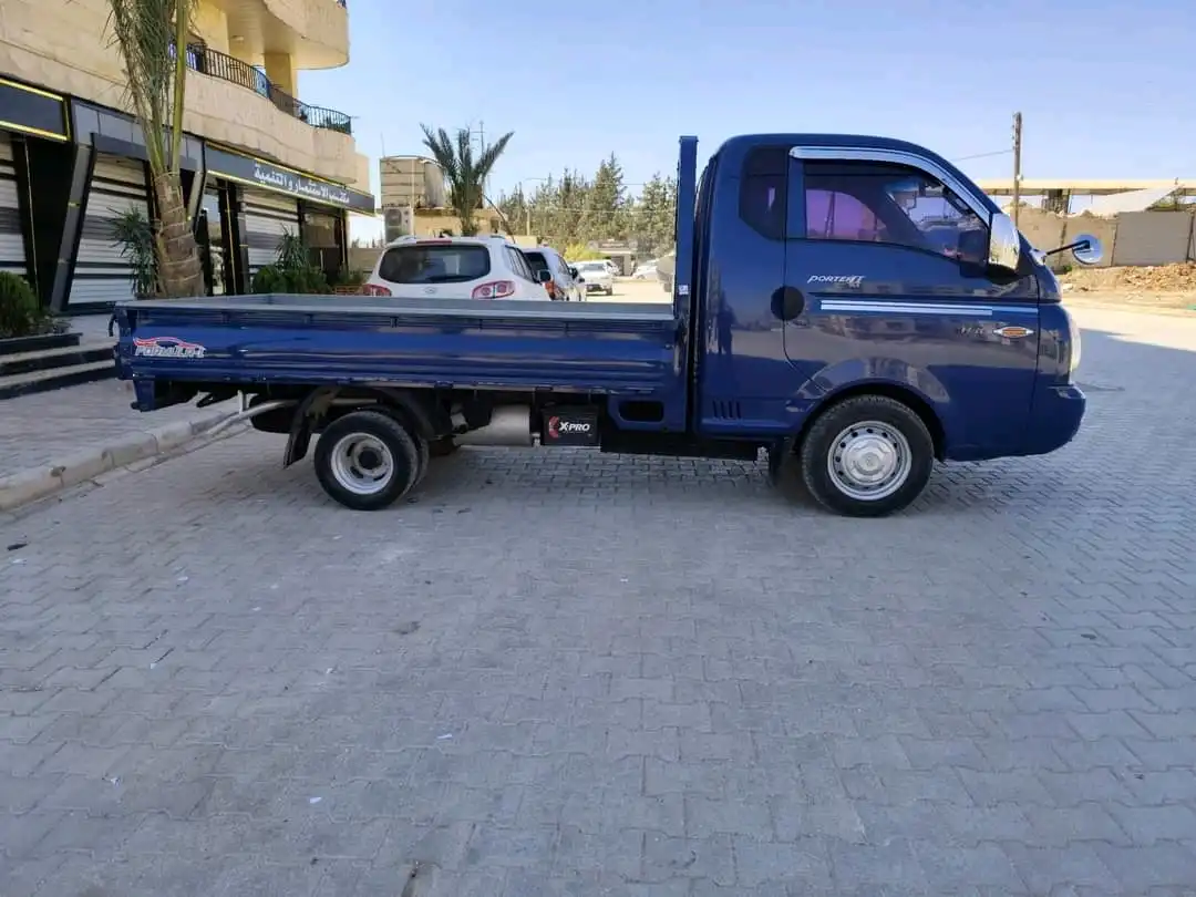 kilometrage car sale hyundai porter 2 crdi cargo truck used 2011 aleppo yj image