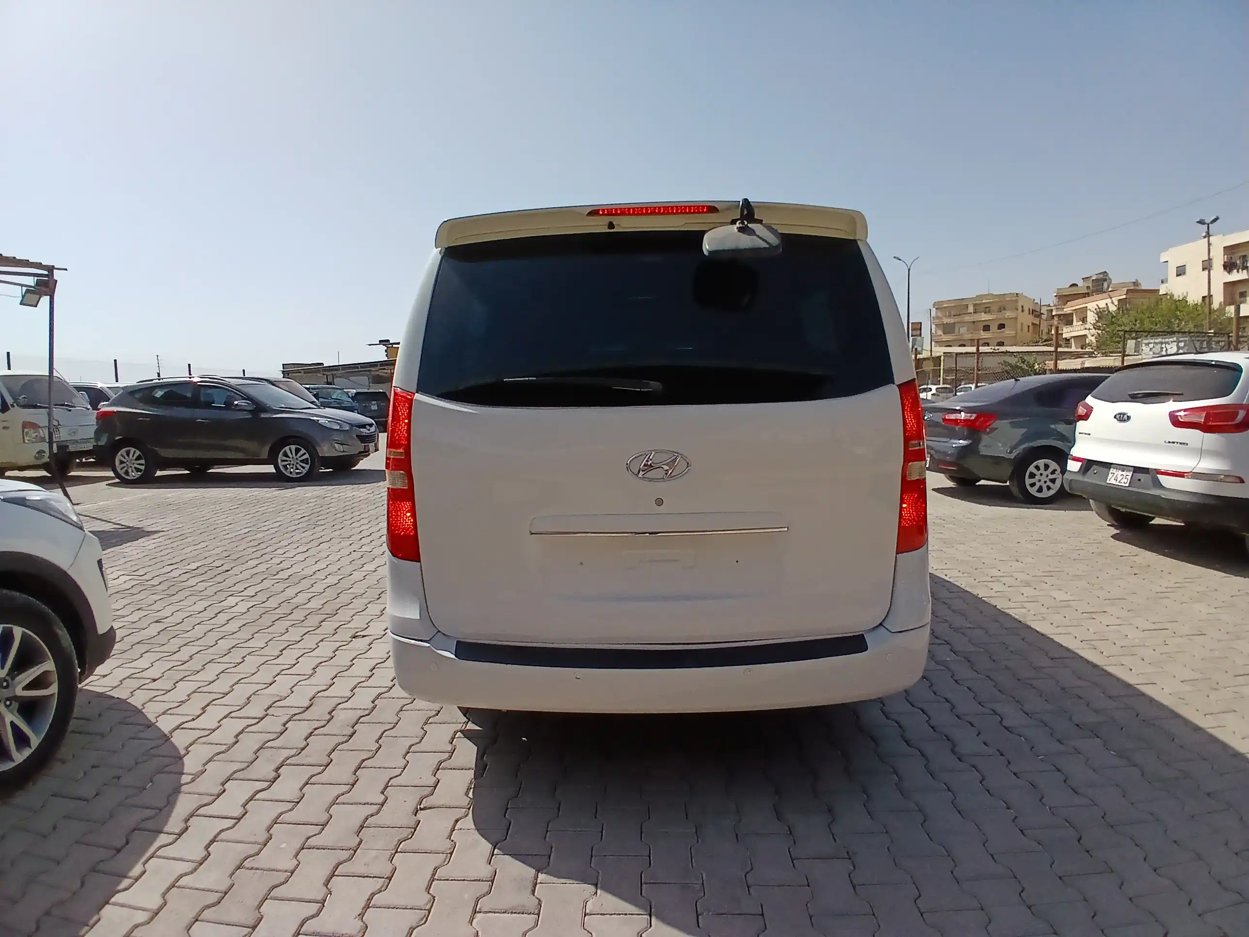 kilometrage car sale hyundai grand starex cvx van used 2010 aleppo kn image