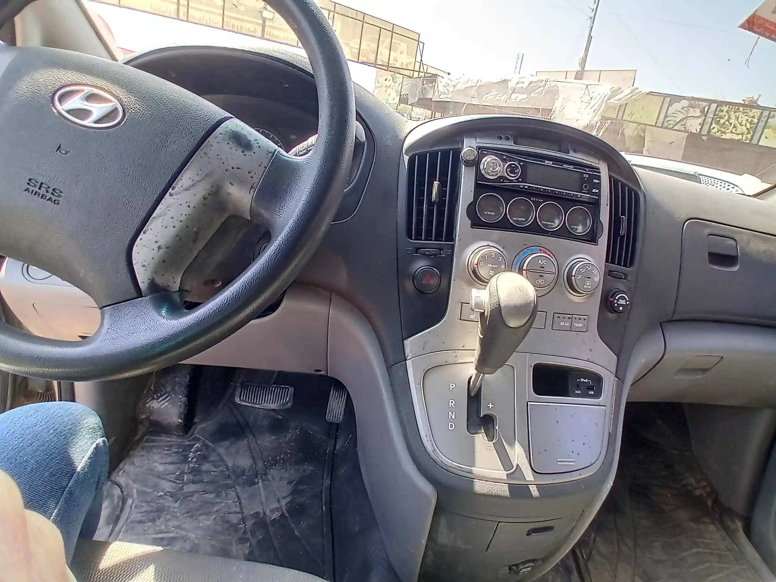 kilometrage car sale hyundai grand starex cvx van used 2010 aleppo lz image