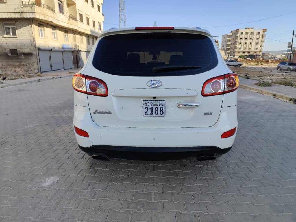 kilometrage car sale hyundai santa fe mlx suv used 2011 aleppo eu image