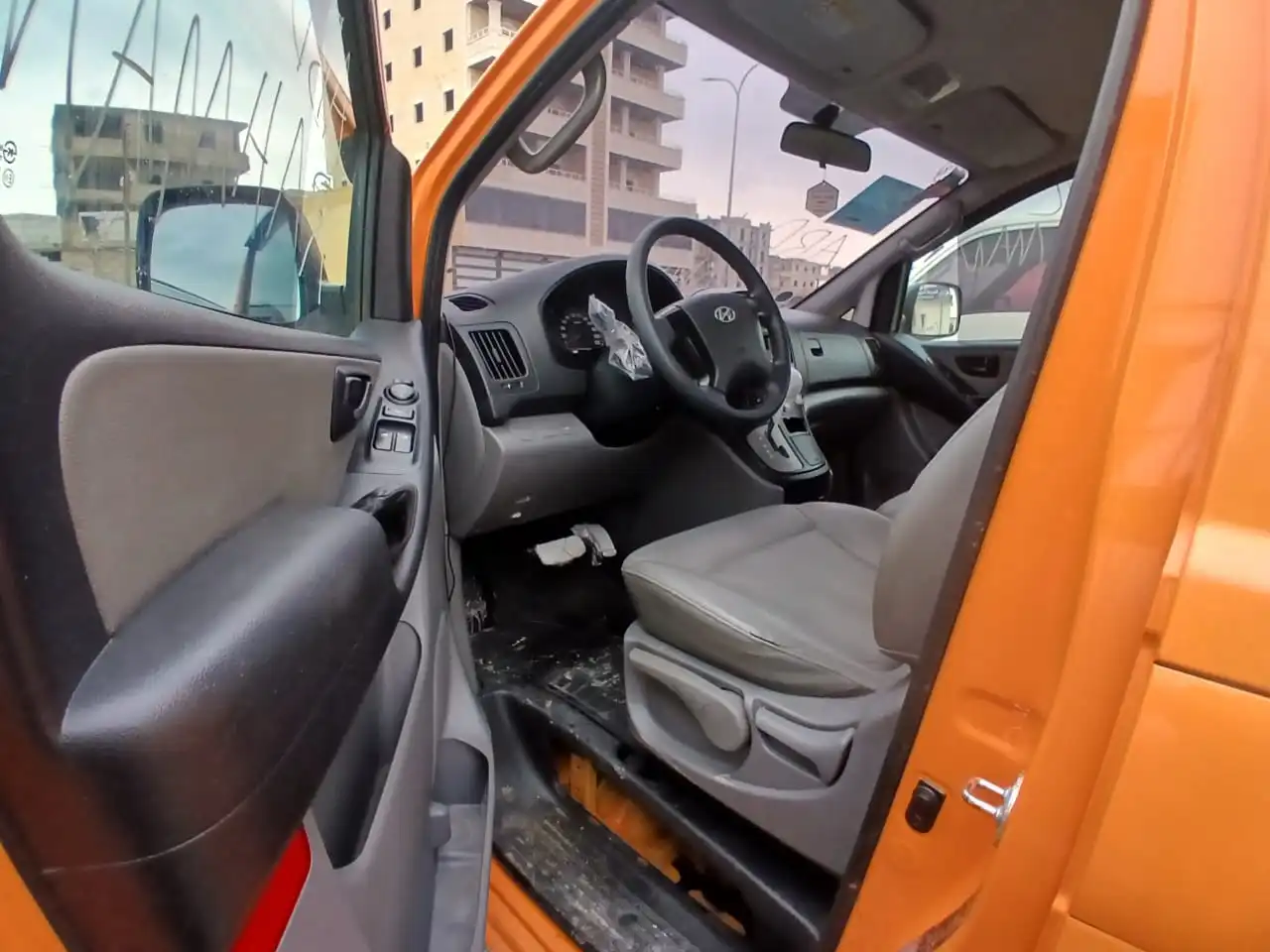 kilometrage car sale hyundai grand starex cvx van used 2014 aleppo ks image