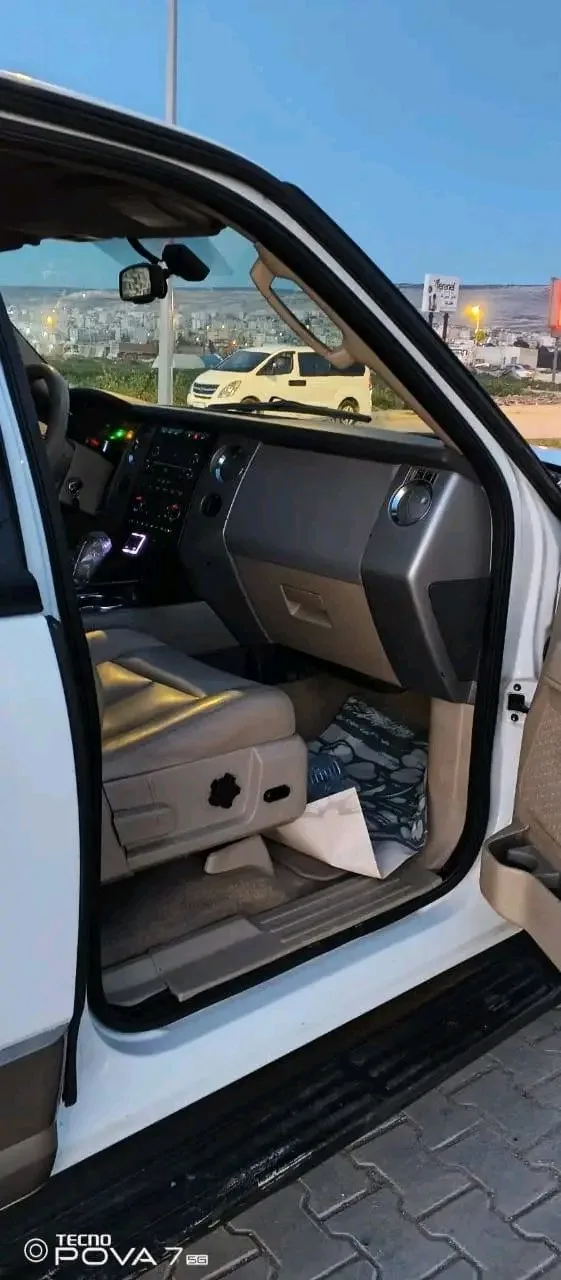 kilometrage car sale ford expedition platinum suv used 2011 aleppo qv image
