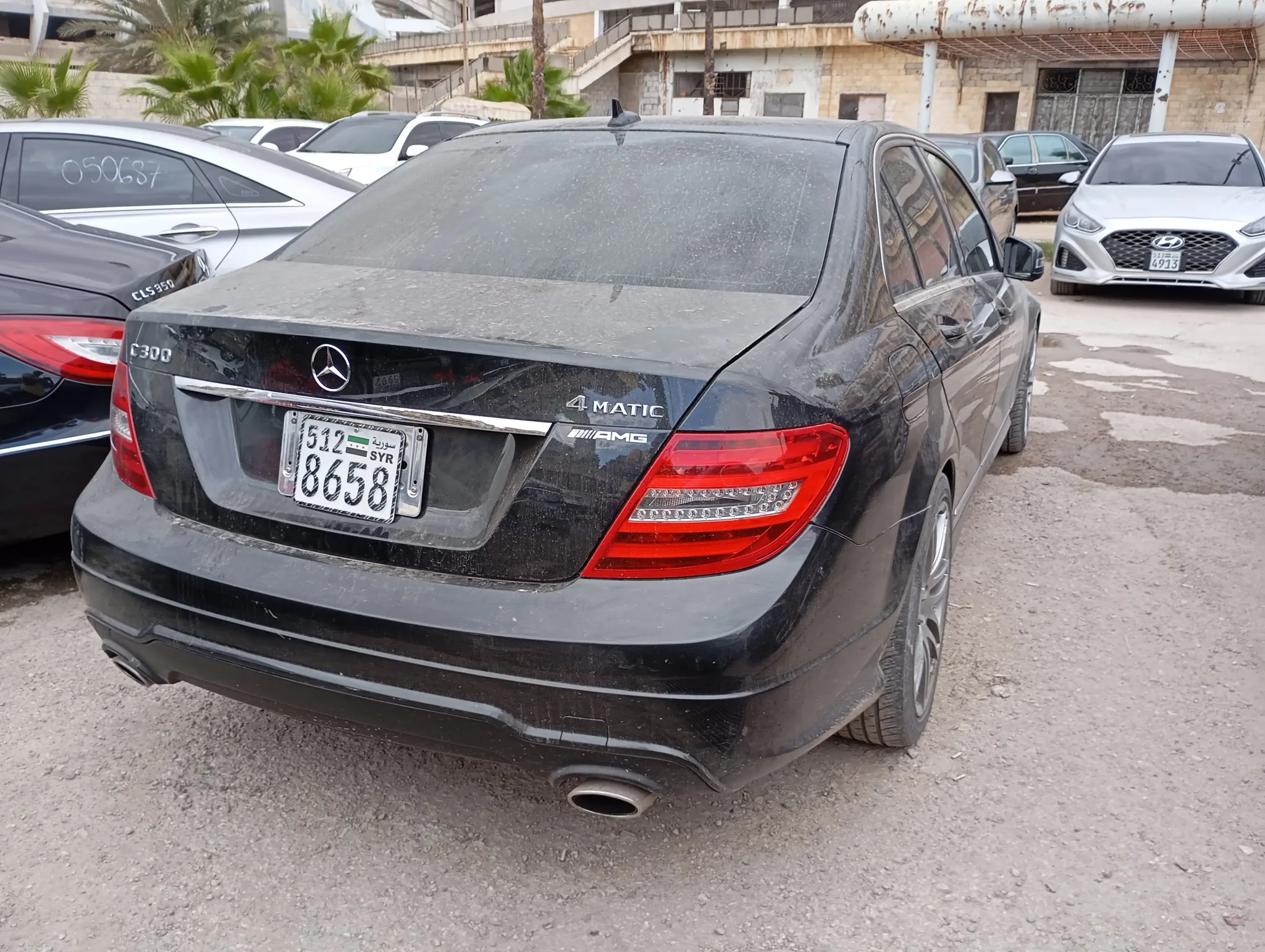 kilometrage car sale mercedes benz c class 200 sedan used 2013 aleppo nq image