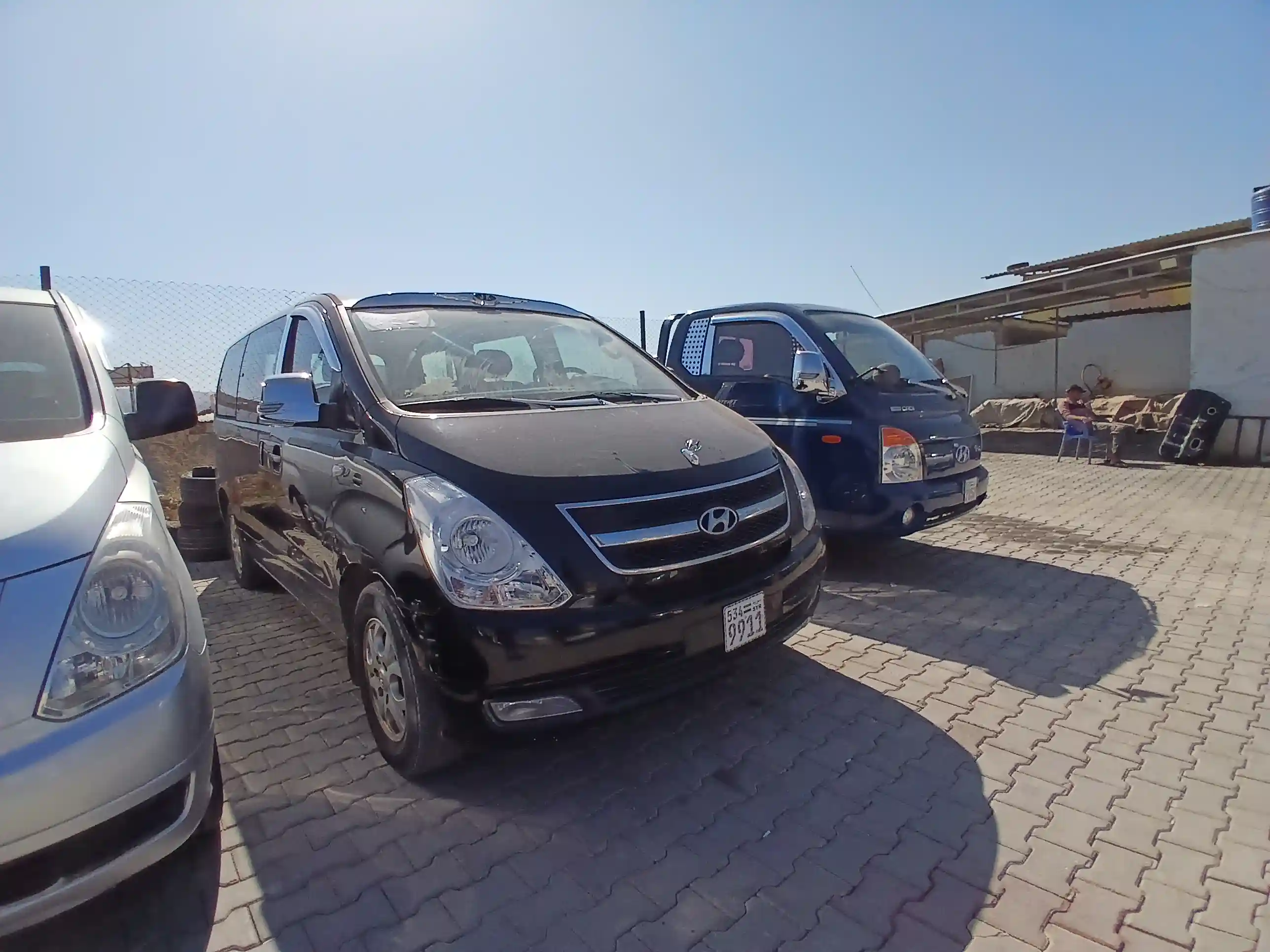 kilometrage car sale hyundai h1 standard van used 2011 aleppo ir image