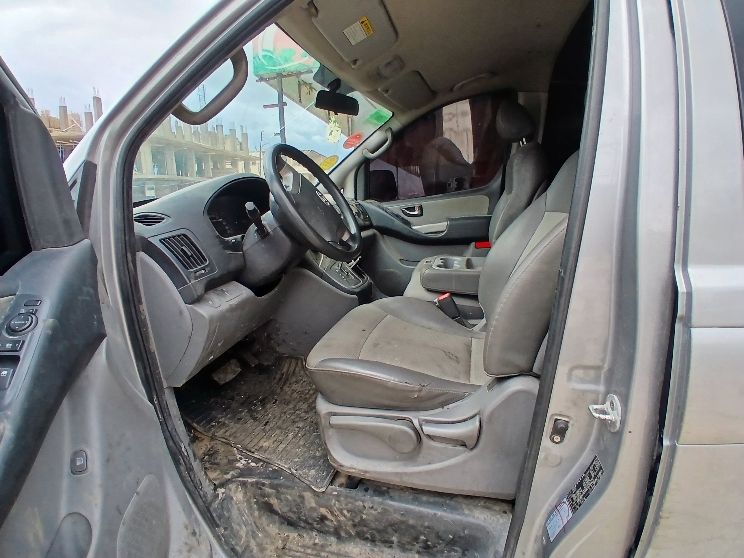 kilometrage car sale hyundai grand starex cvx van used 2011 aleppo qf image