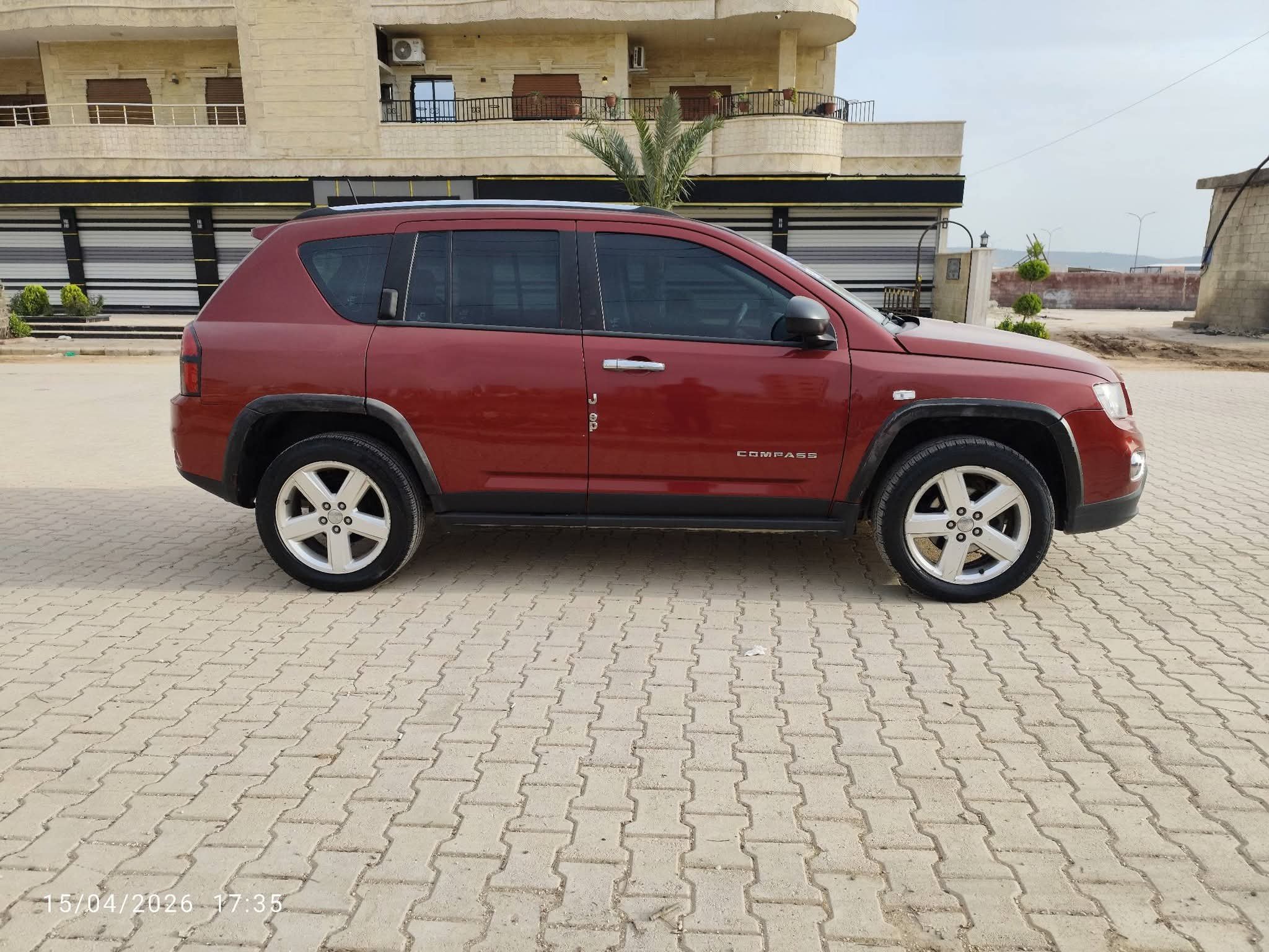 kilometrage car sale jeep compass standard sedan used 2012 aleppo zg image