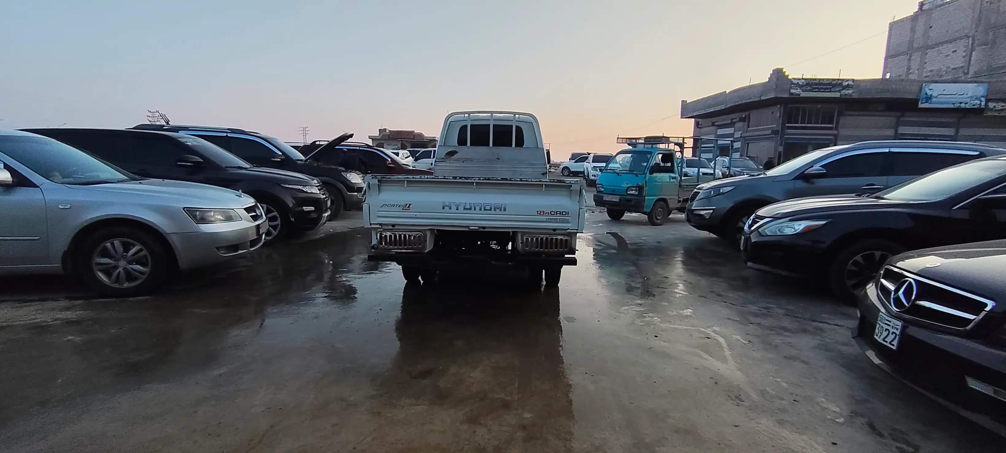 kilometrage car sale hyundai porter ii 2 crdi cargo truck used 2005 aleppo pb image