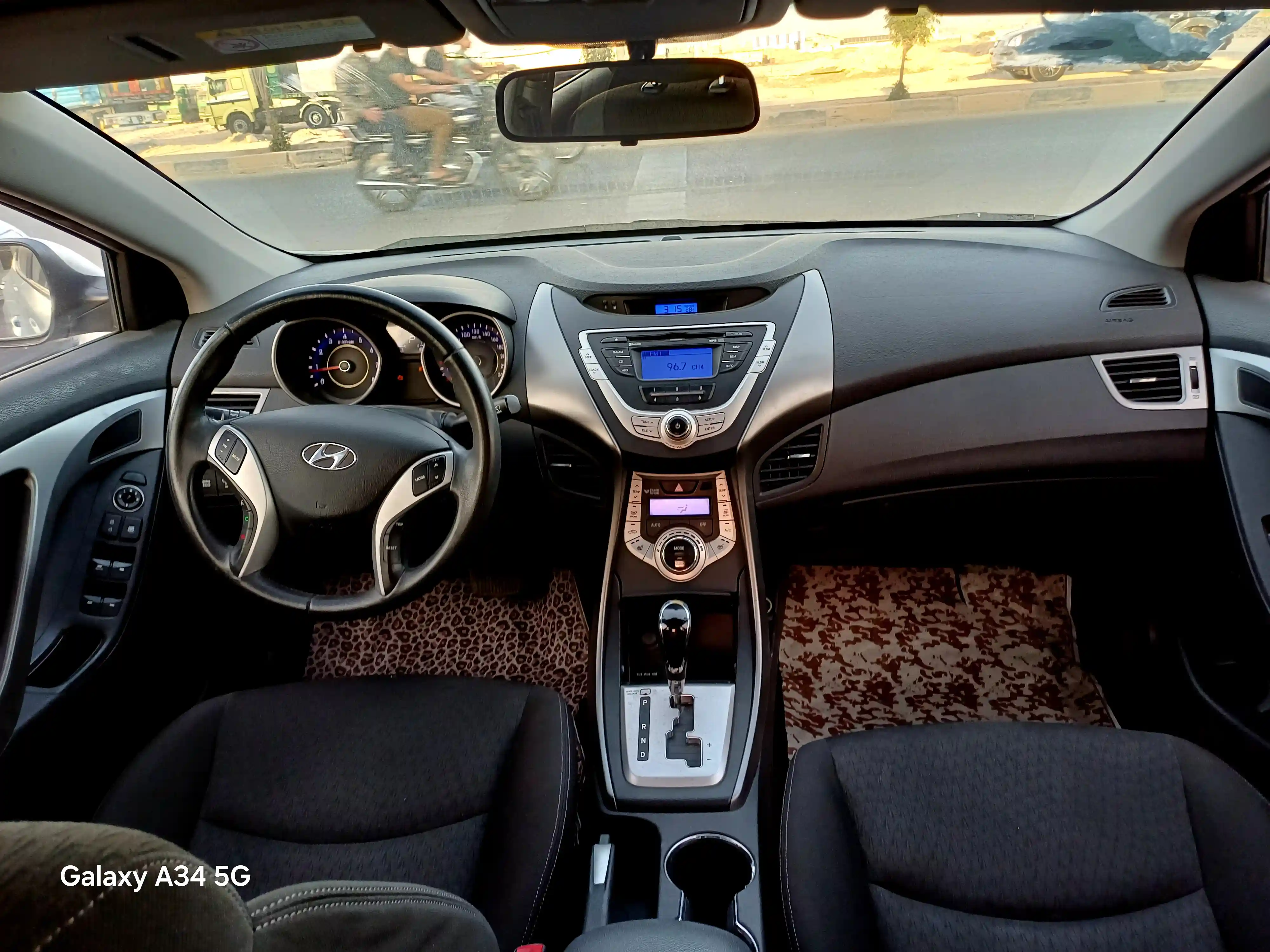kilometrage car sale hyundai avante m16 gdi sedan used 2011 aleppo zv image