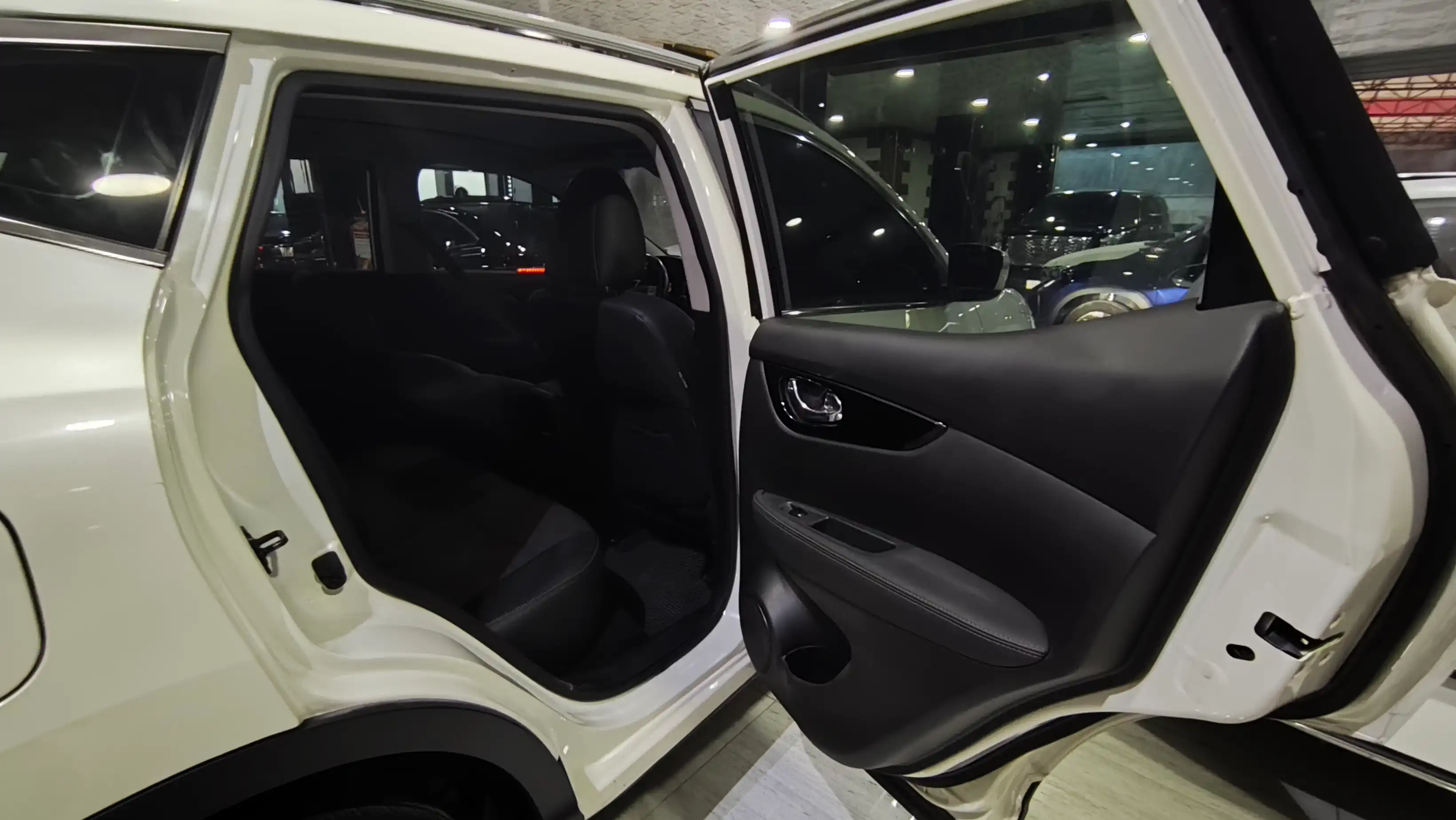 kilometrage car sale nissan qashqai standard 2013 yv image