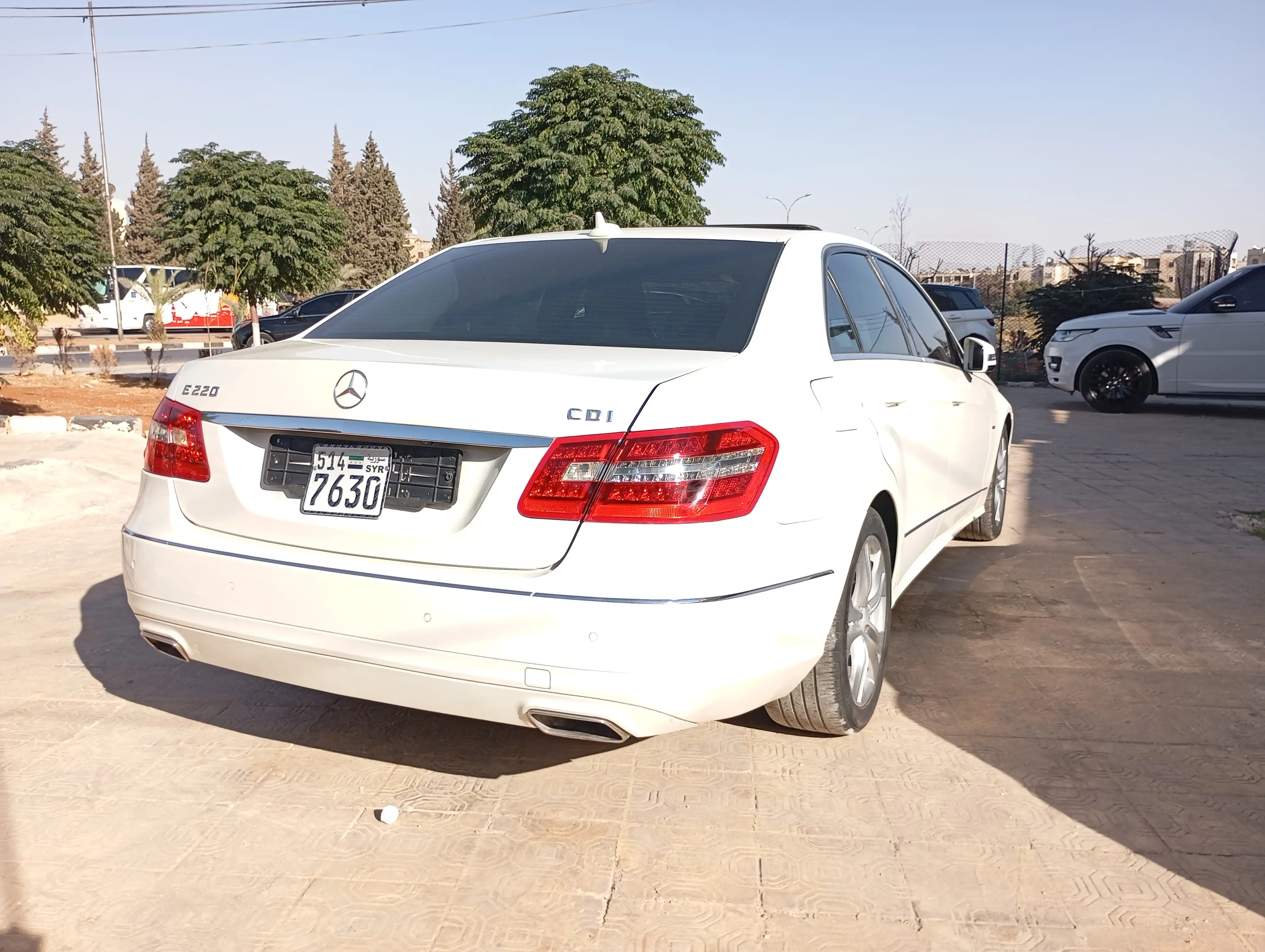 kilometrage car sale mercedes benz e class e 220 cdi sedan used 2012 aleppo xh image