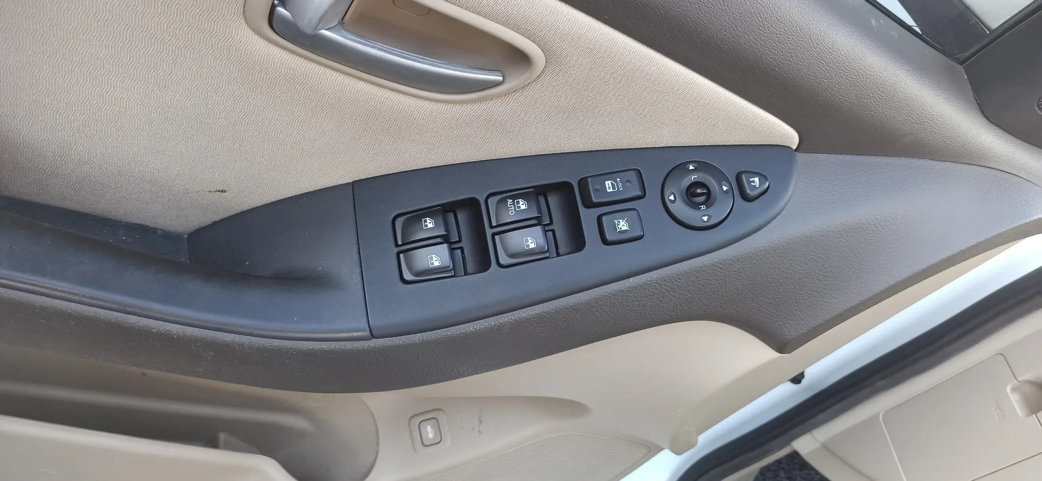 kilometrage car sale hyundai avante standard sedan used 2007 aleppo wn image
