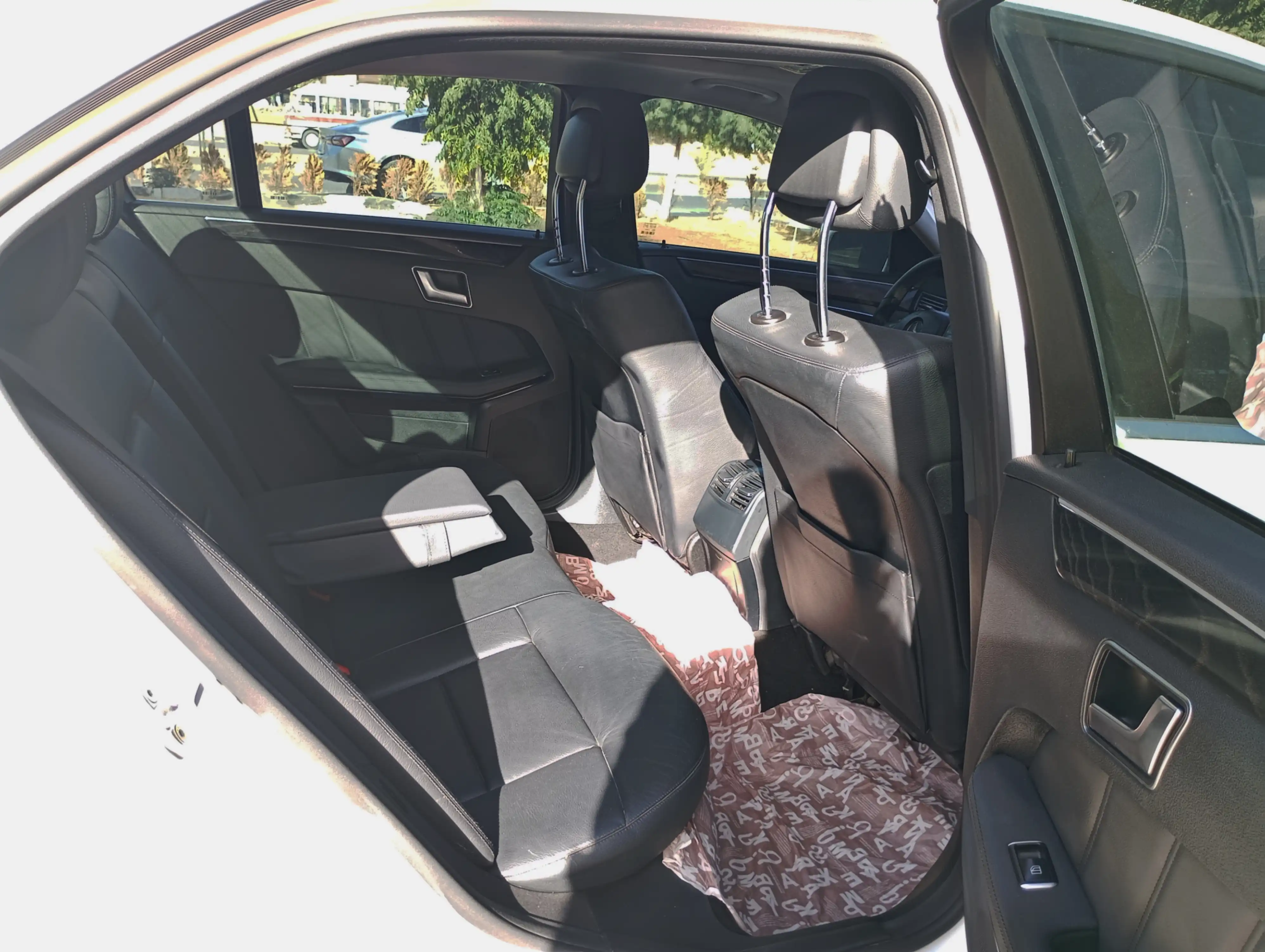 kilometrage car sale mercedes benz e class e 220 cdi sedan used 2012 aleppo xh image