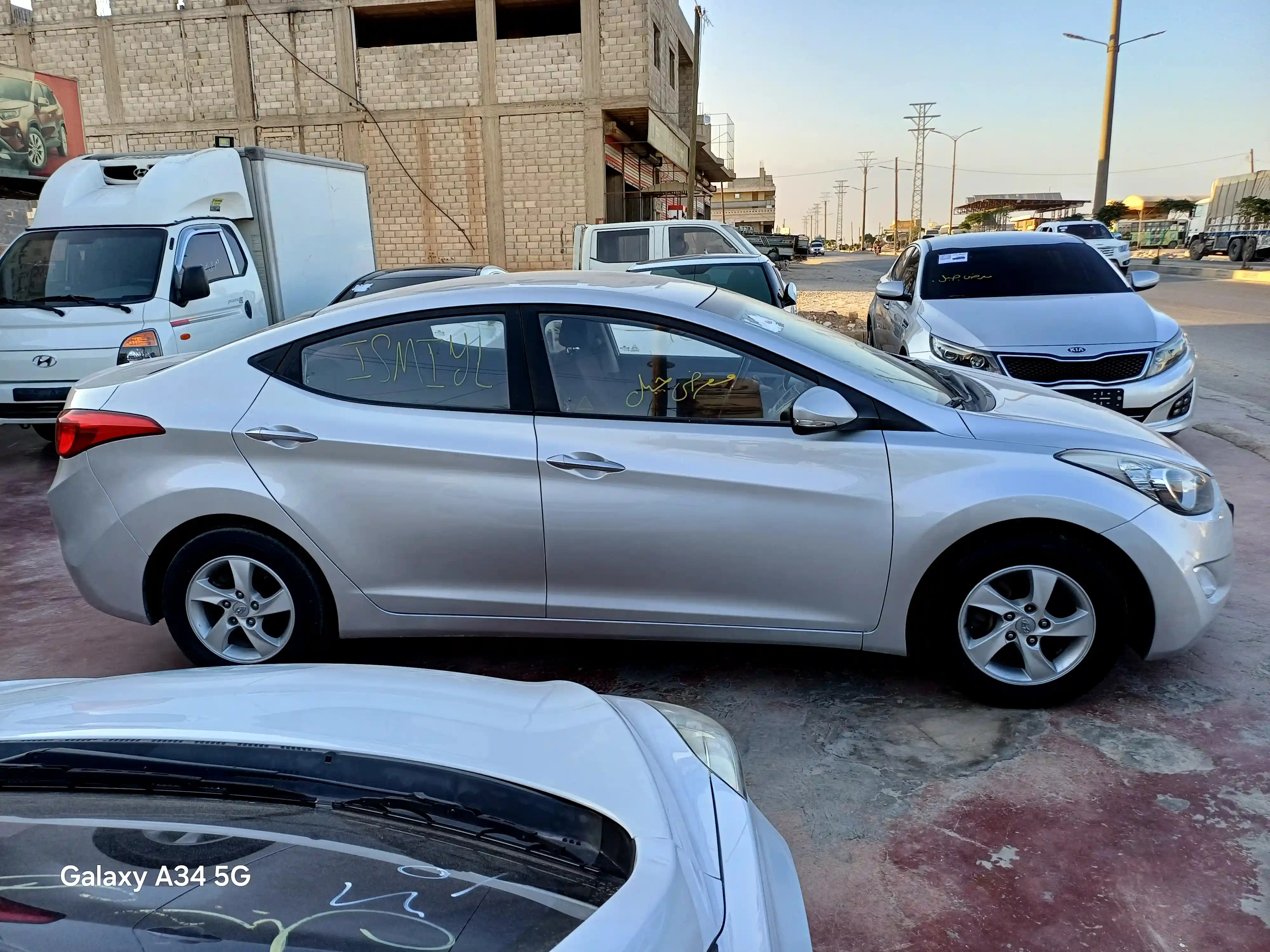 kilometrage car sale hyundai avante m16 gdi sedan used 2011 aleppo zv image